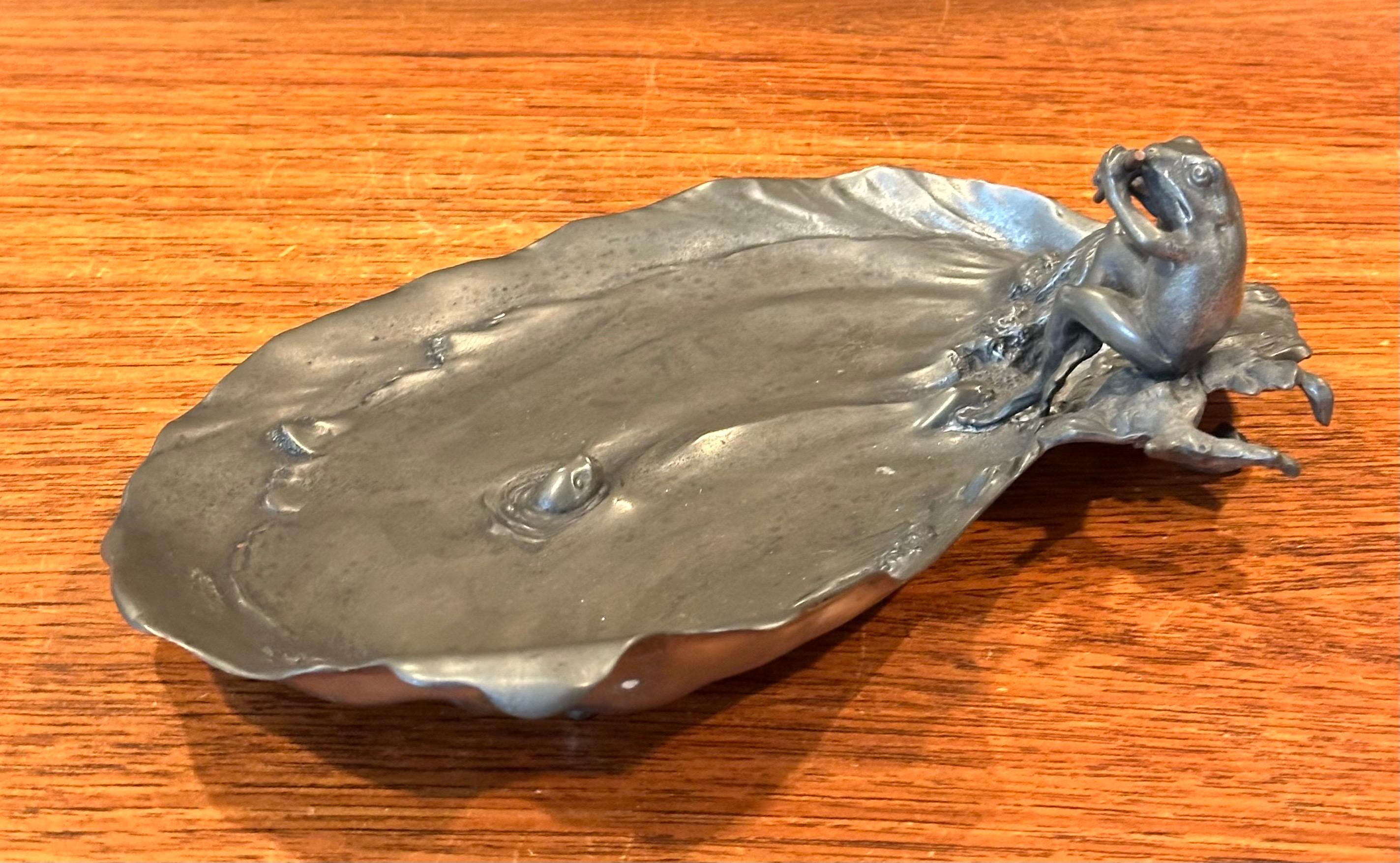 Vintage Art Nouveau Pewter Frog Bowl / Catch-All by Achille Gamba of Italy For Sale 3