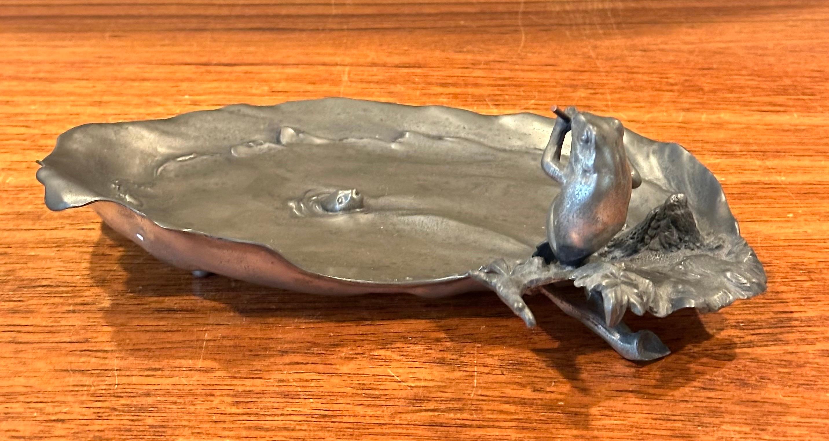 Vintage Art Nouveau Pewter Frog Bowl / Catch-All by Achille Gamba of Italy For Sale 4