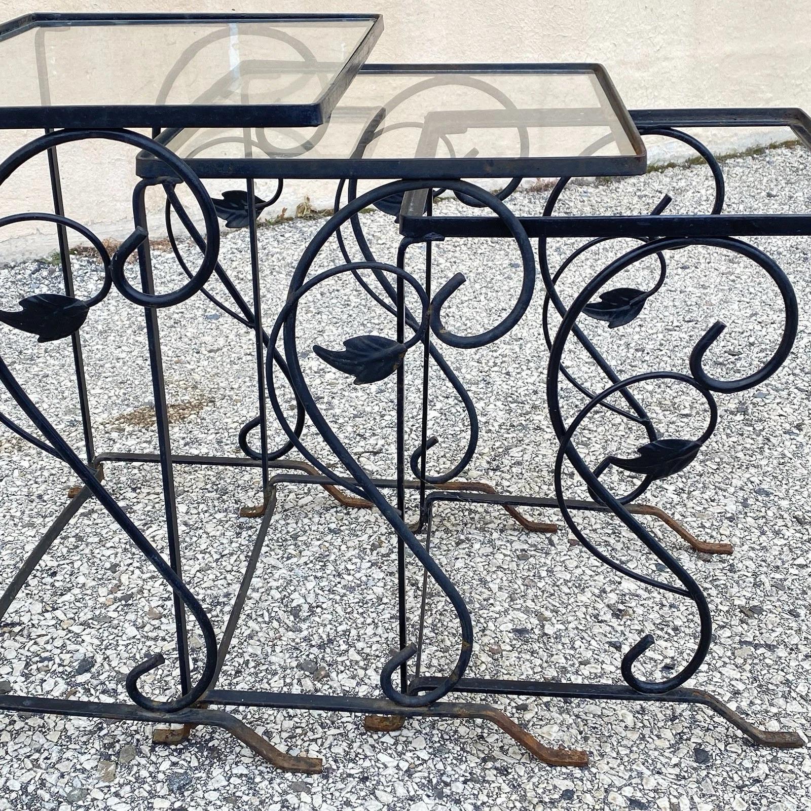 Unknown Vintage Art Nouveau Salterini Wrought Iron Garden Nesting Side Tables - 3 Pc Set For Sale