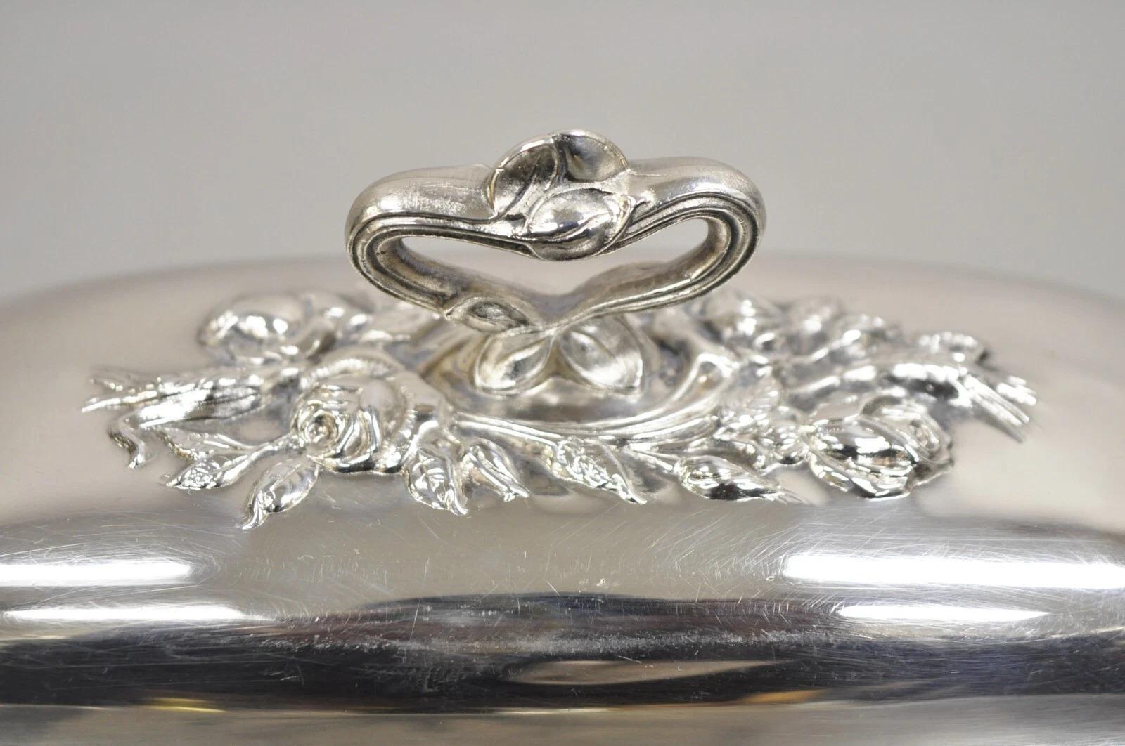 Art nouveau Plat à beurre Art Nouveau couvert d'argent avec revêtement en verre par Pilgrim en vente