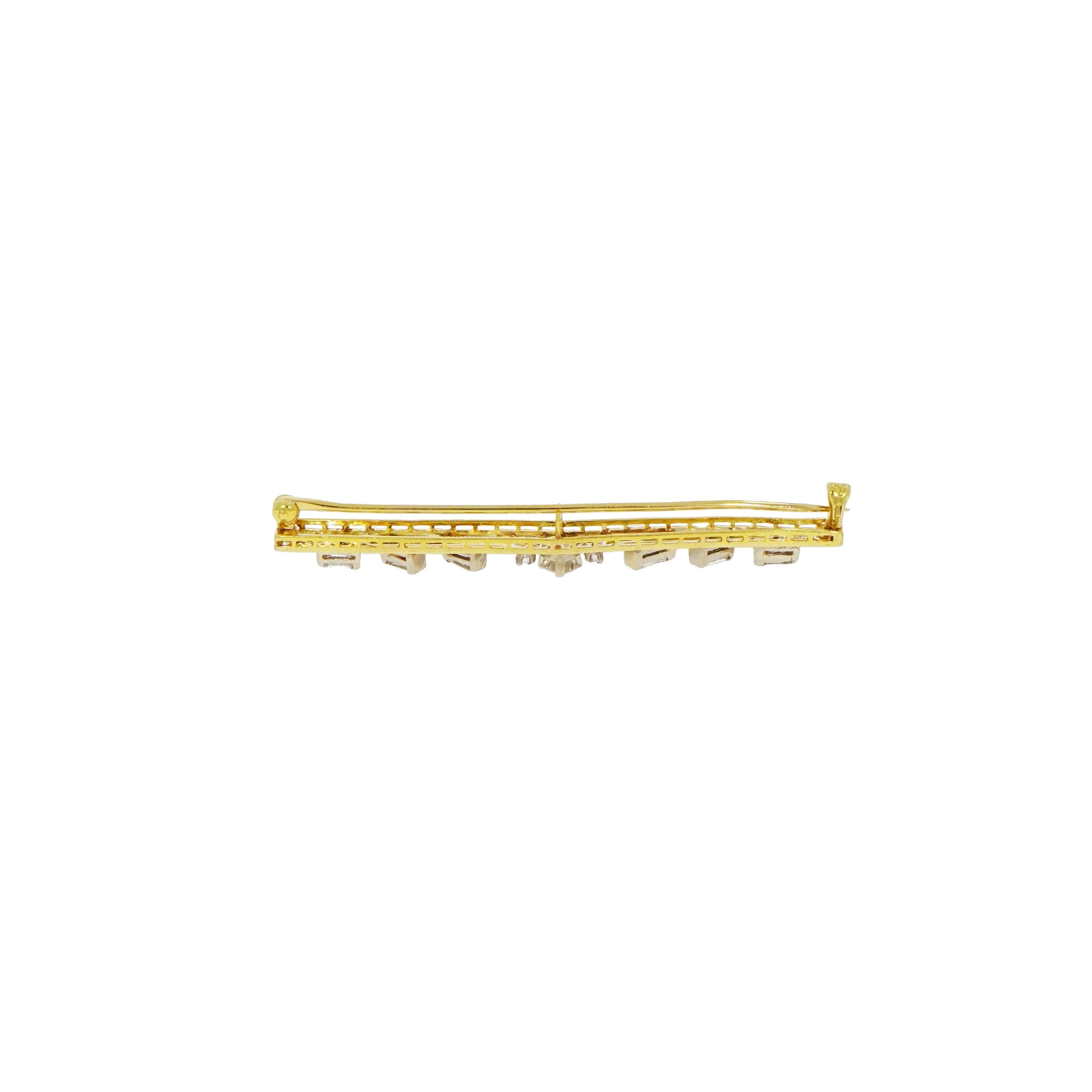 Vintage Art Nouveau Straight Bar Diamond Yellow Gold Brooch In Good Condition In Greenwich, CT
