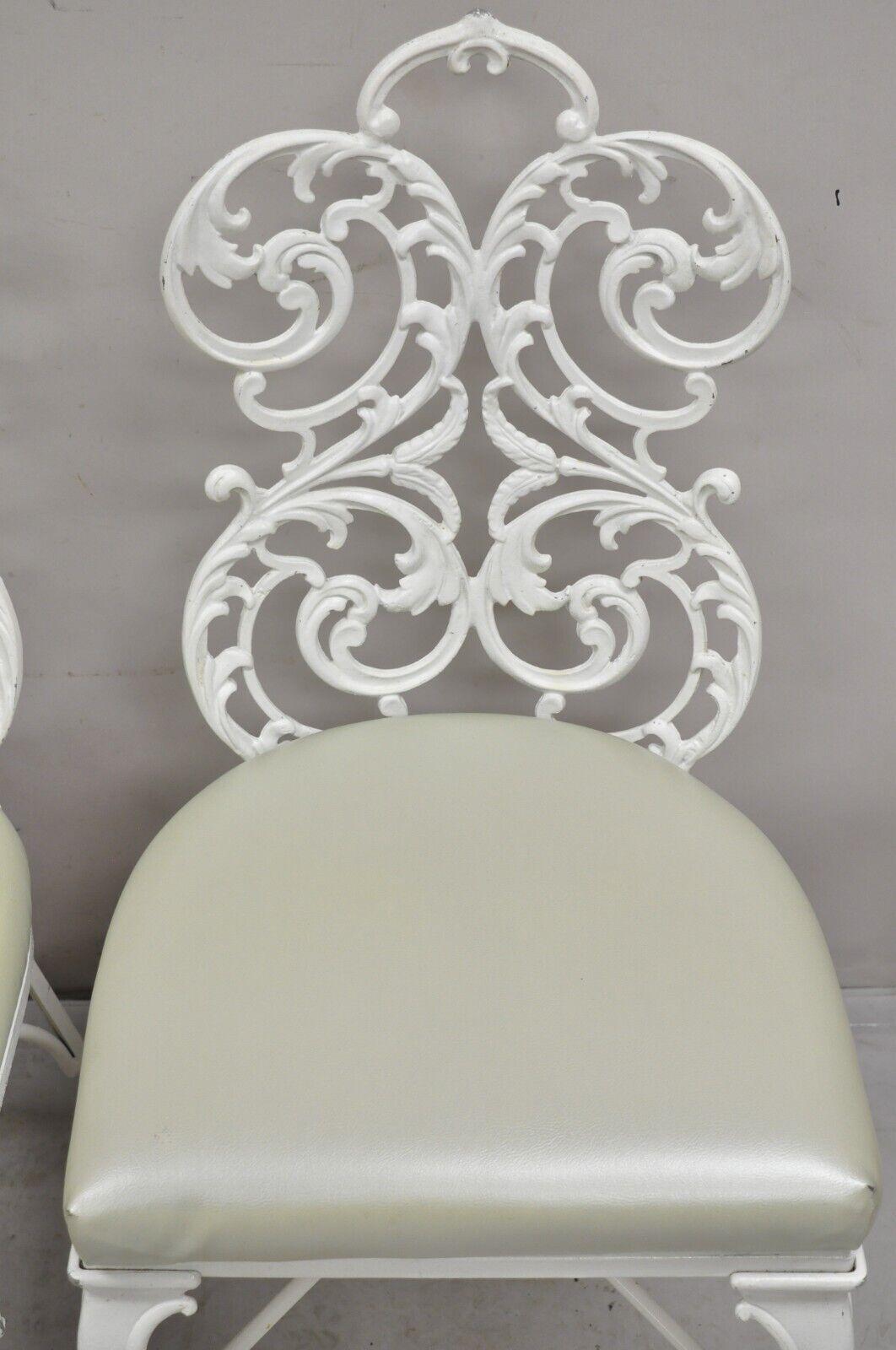 Vintage Art Nouveau Style Cast Aluminium Sunroom Patio Dining Chairs - Set von 3.  im Angebot 7
