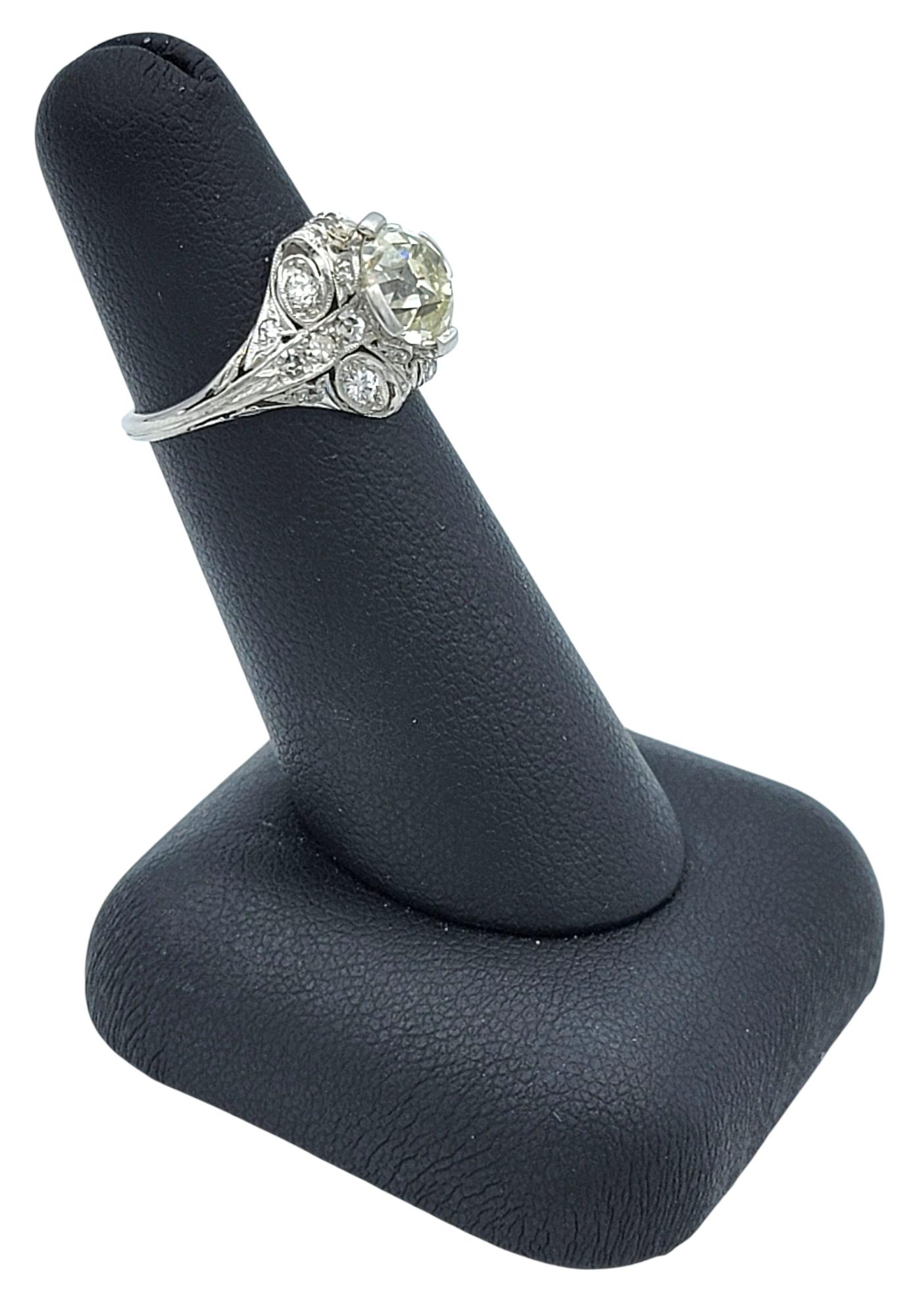 Vintage Art Nouveau Style Old European Cut Diamond Engagement Ring in Platinum im Angebot 5