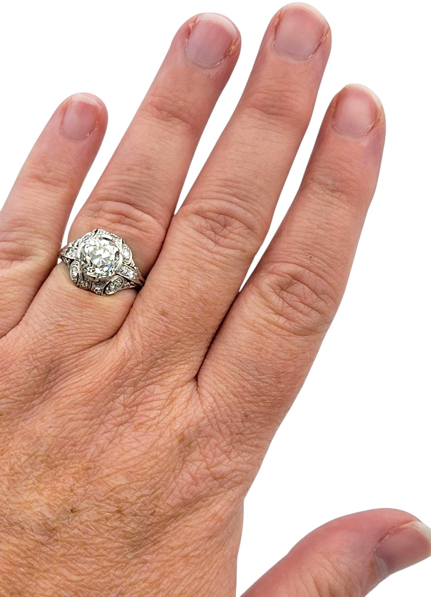 Vintage Art Nouveau Style Old European Cut Diamond Engagement Ring in Platinum im Angebot 2