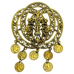 Vintage ART signé gold tone dangle coin charms designer brooch