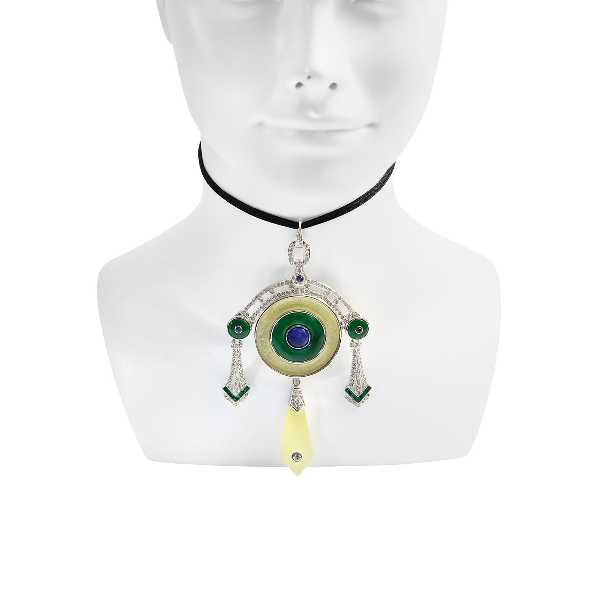 Ciondolo vintage ArtDeco89 con smalto e diamanti pendenti, circa anni '80 In condizioni buone in vendita a New York, NY