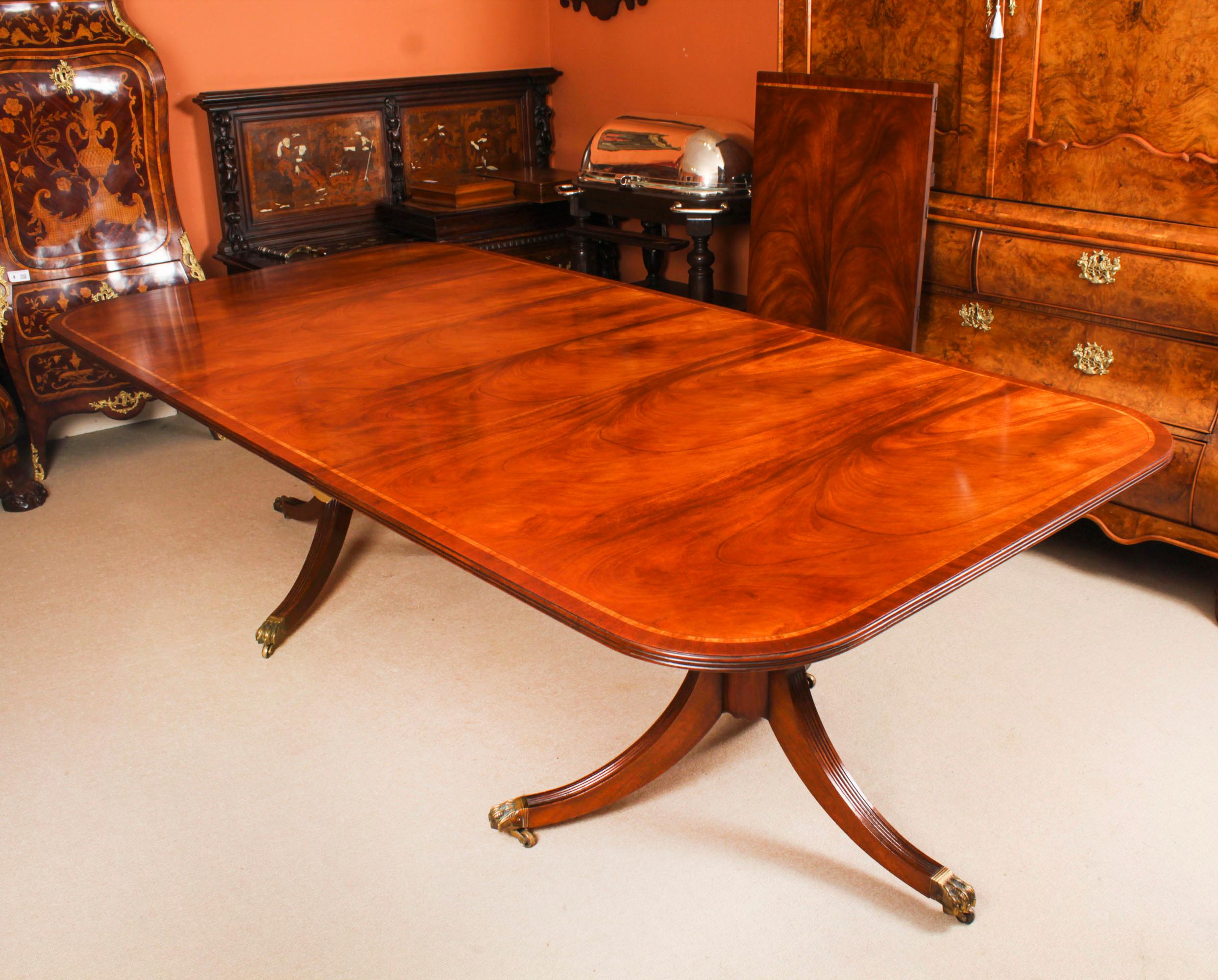 20th Century Vintage Arthur Brett Two Pillar Dining Table & 12 Hepplewhite Chairs 20th C