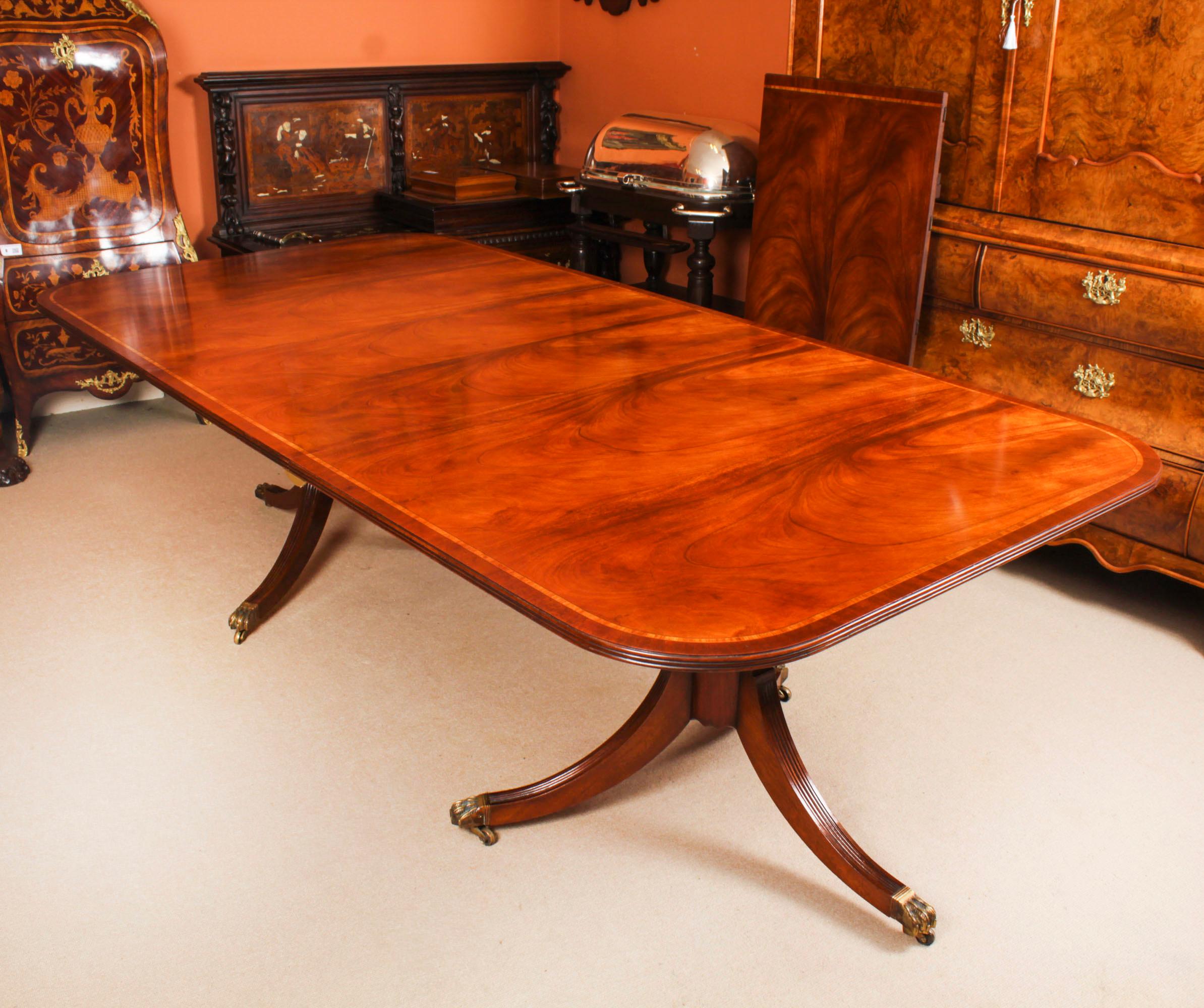 Mid-20th Century Vintage Arthur Brett Two Pillar Mahogany Dining Table & 12 Chairs 20th Century