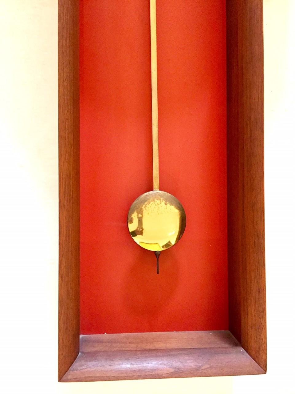 Mid-Century Modern Vintage Arthur Umanoff  Horloge méridienne pour Howard Miller en vente