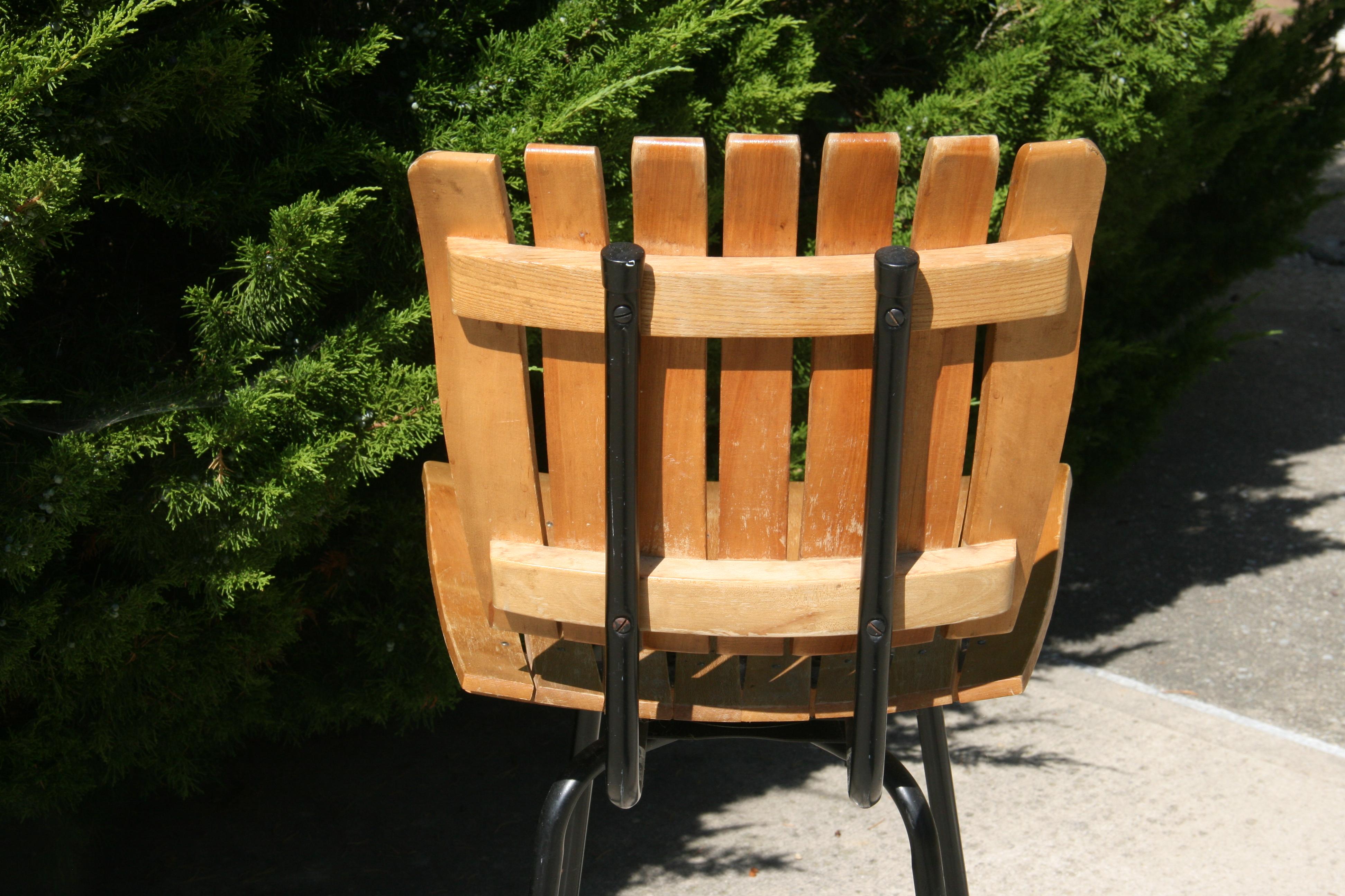 Vintage By Arthur Umanoff Mid Century Lattenrost Holz und Metall Swivel Bar Hocker MCM im Angebot 2