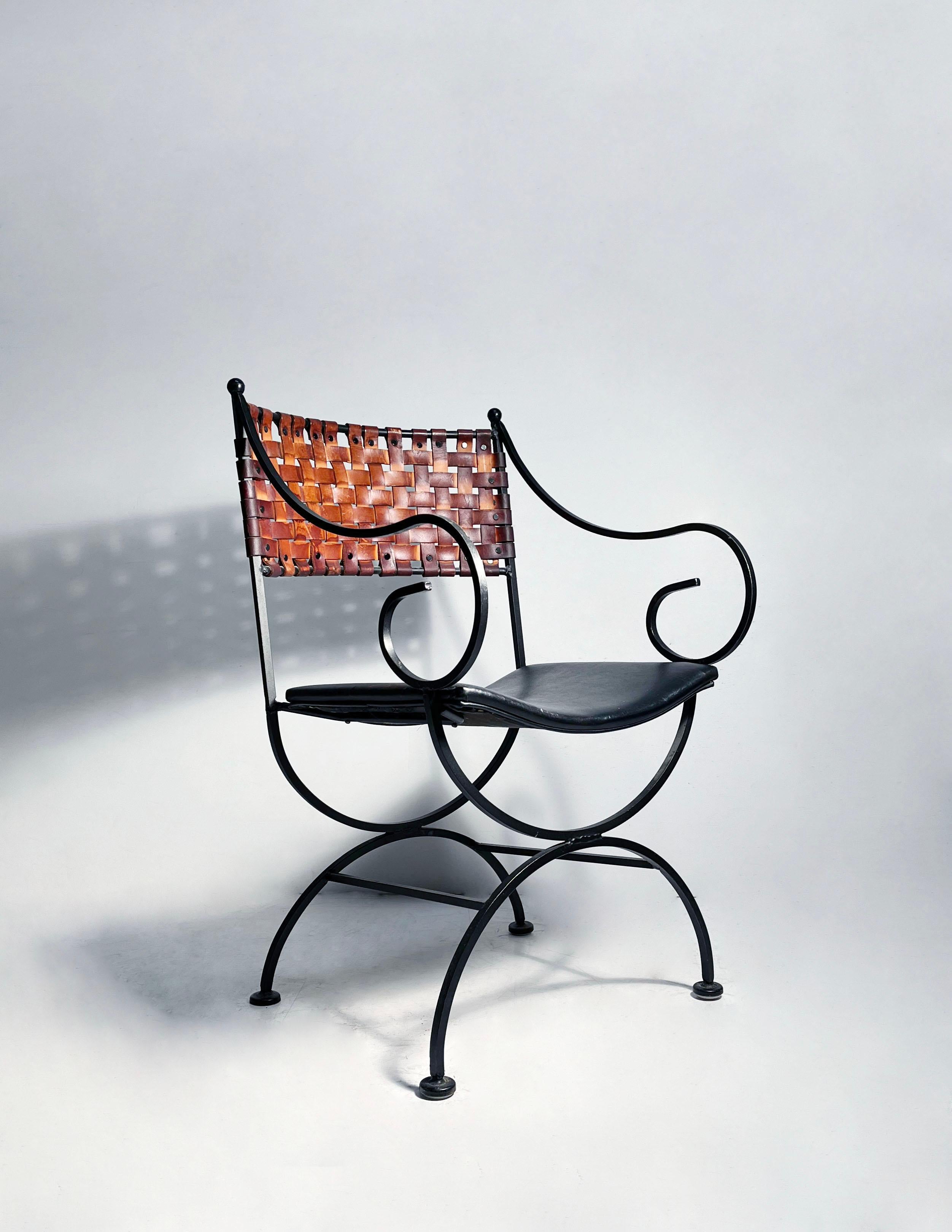 Vintage Arthur Umanoff Sillones con Brazos de Cuero Estilo Mccobb Moderno de mediados de siglo en venta