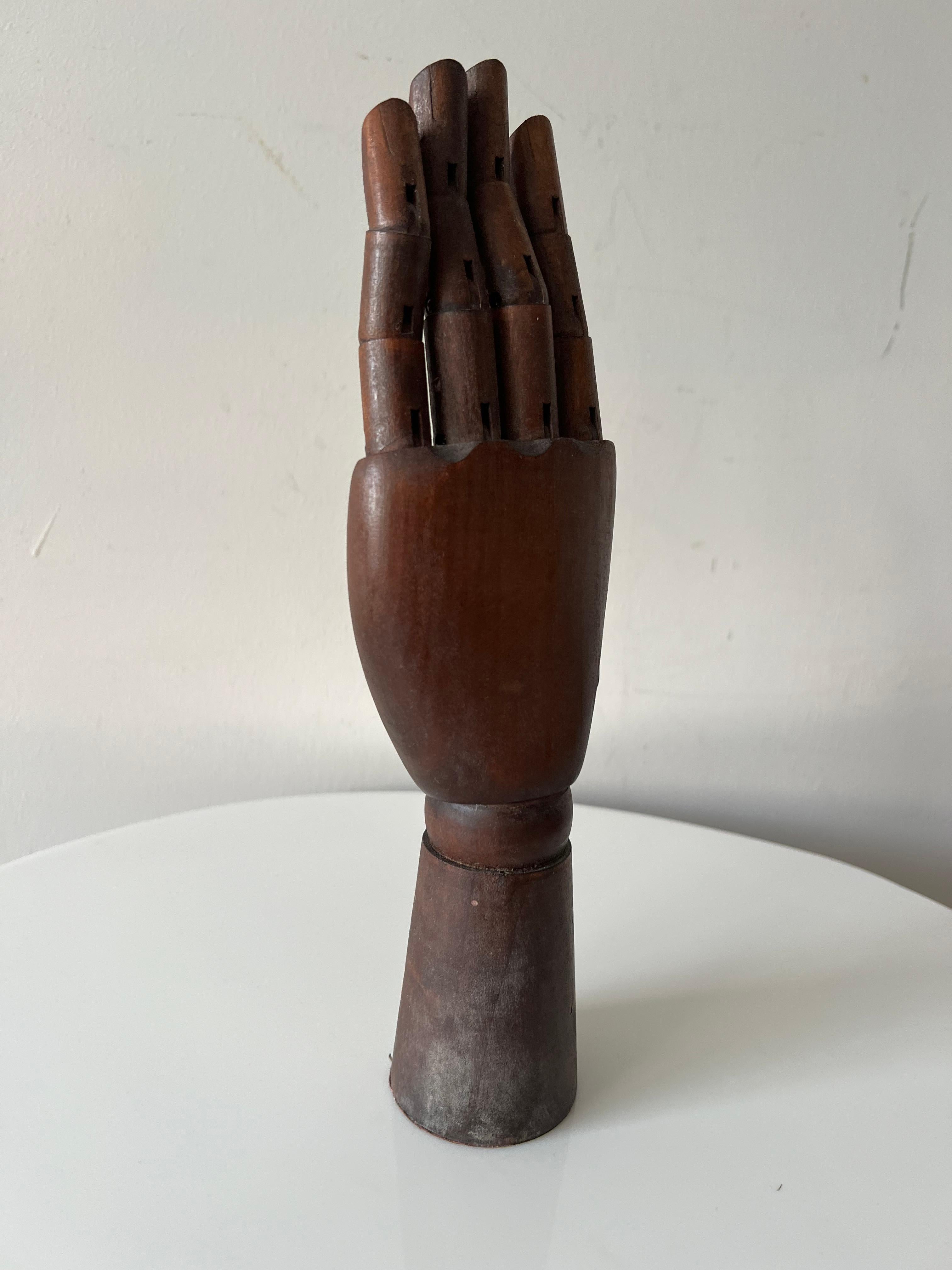 Legno Scultura a mano articolata in legno vintage, anni '50 circa in vendita