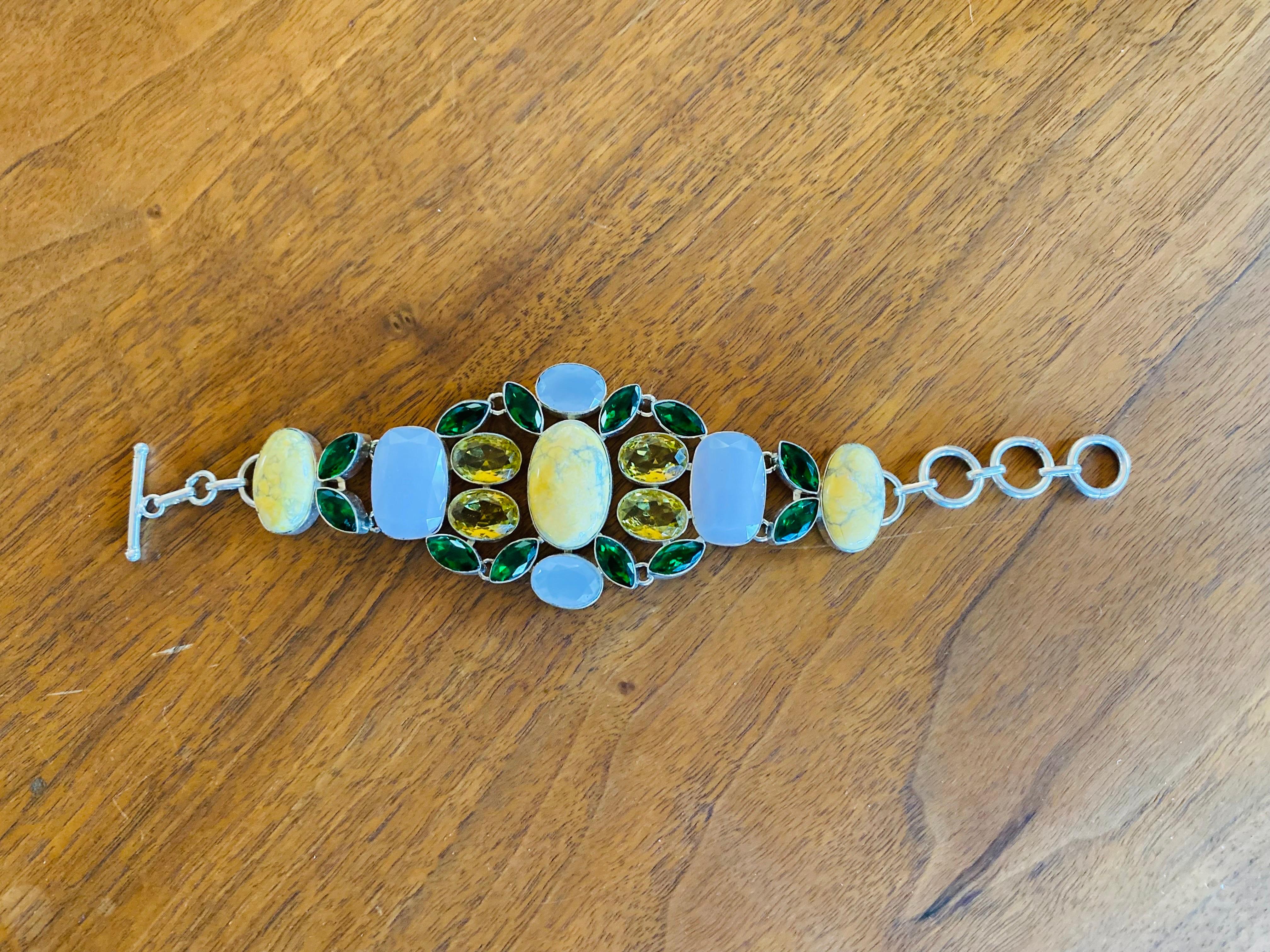 Bracciale artigianale vintage in argento 925 con pietre semipreziose 1970s In condizioni buone in vendita a San Diego, CA