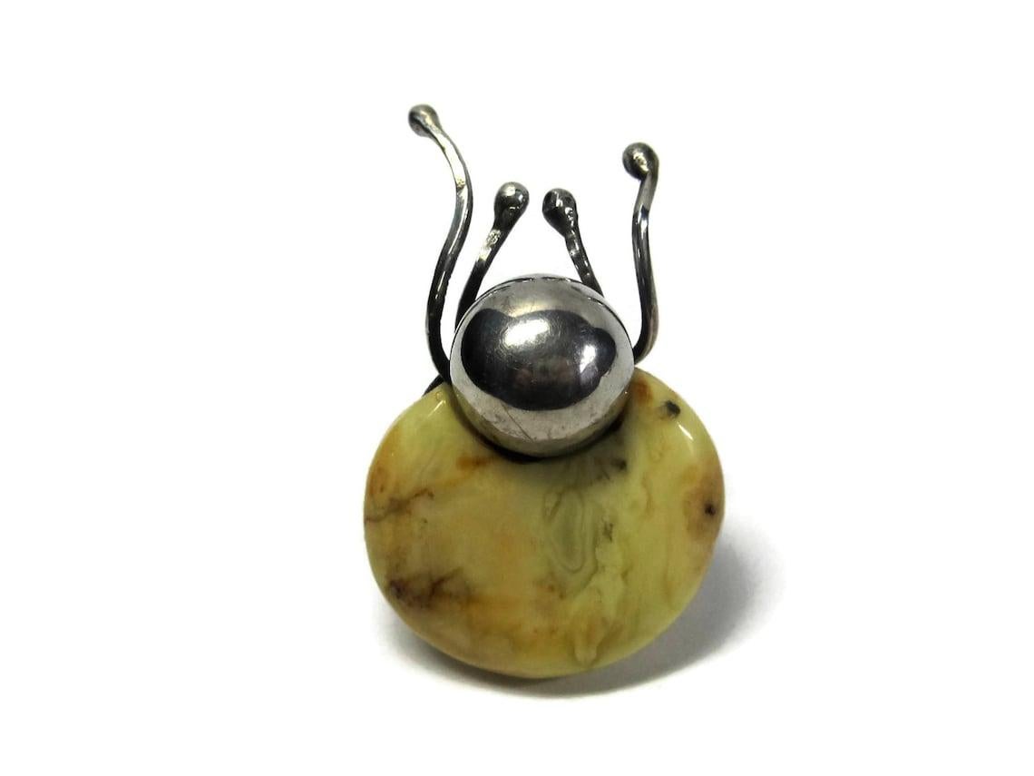 Mixed Cut Vintage Artisan Sterling Baltic Egg Yolk Amber Beetle Bug Ring Adjustable Size 9 For Sale