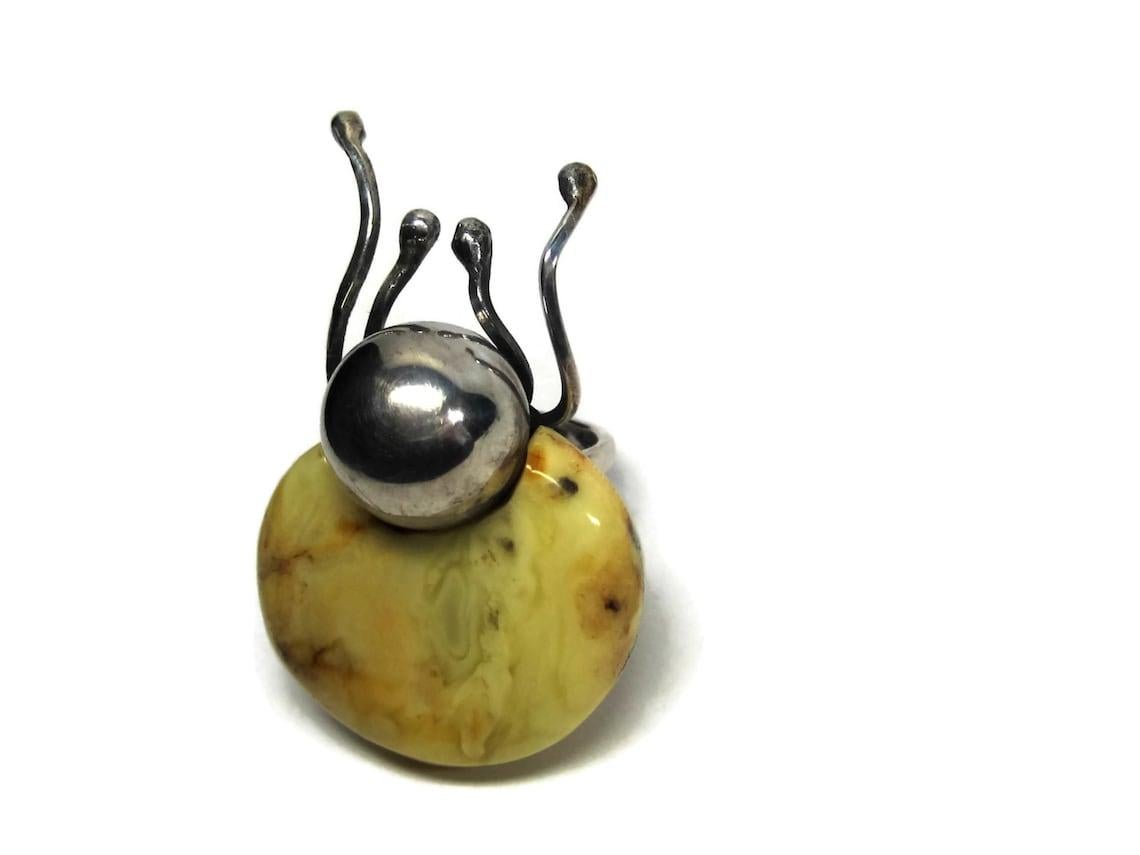 Women's Vintage Artisan Sterling Baltic Egg Yolk Amber Beetle Bug Ring Adjustable Size 9 For Sale