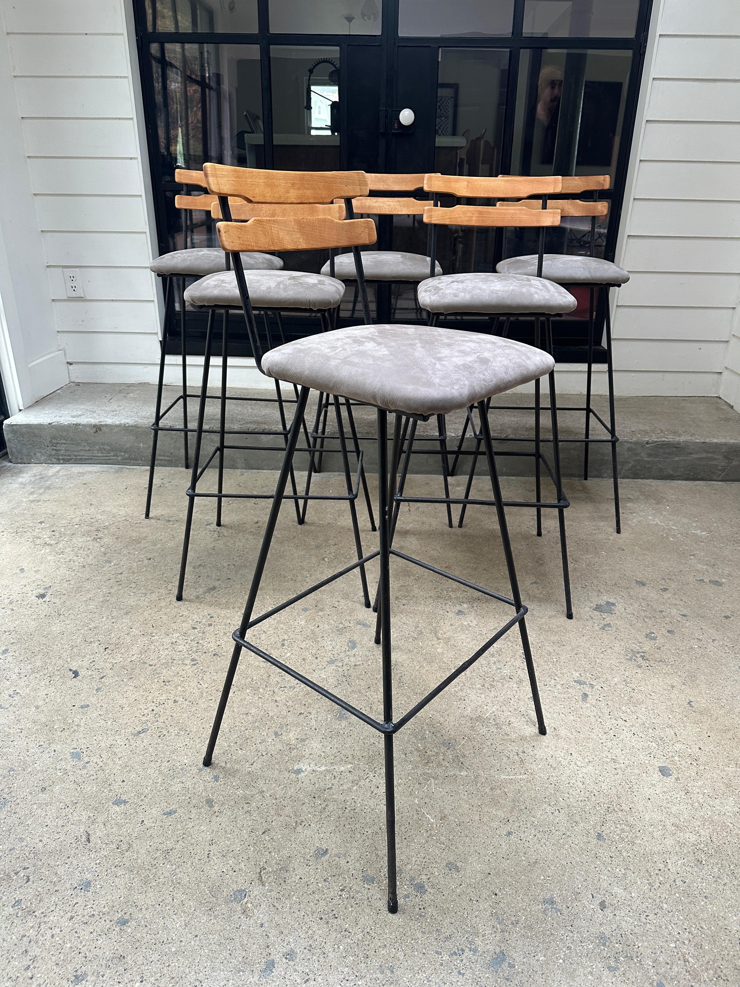 Acier Tabourets de bar en acier faits à la main par un artiste vintage - ensemble de 6 en vente