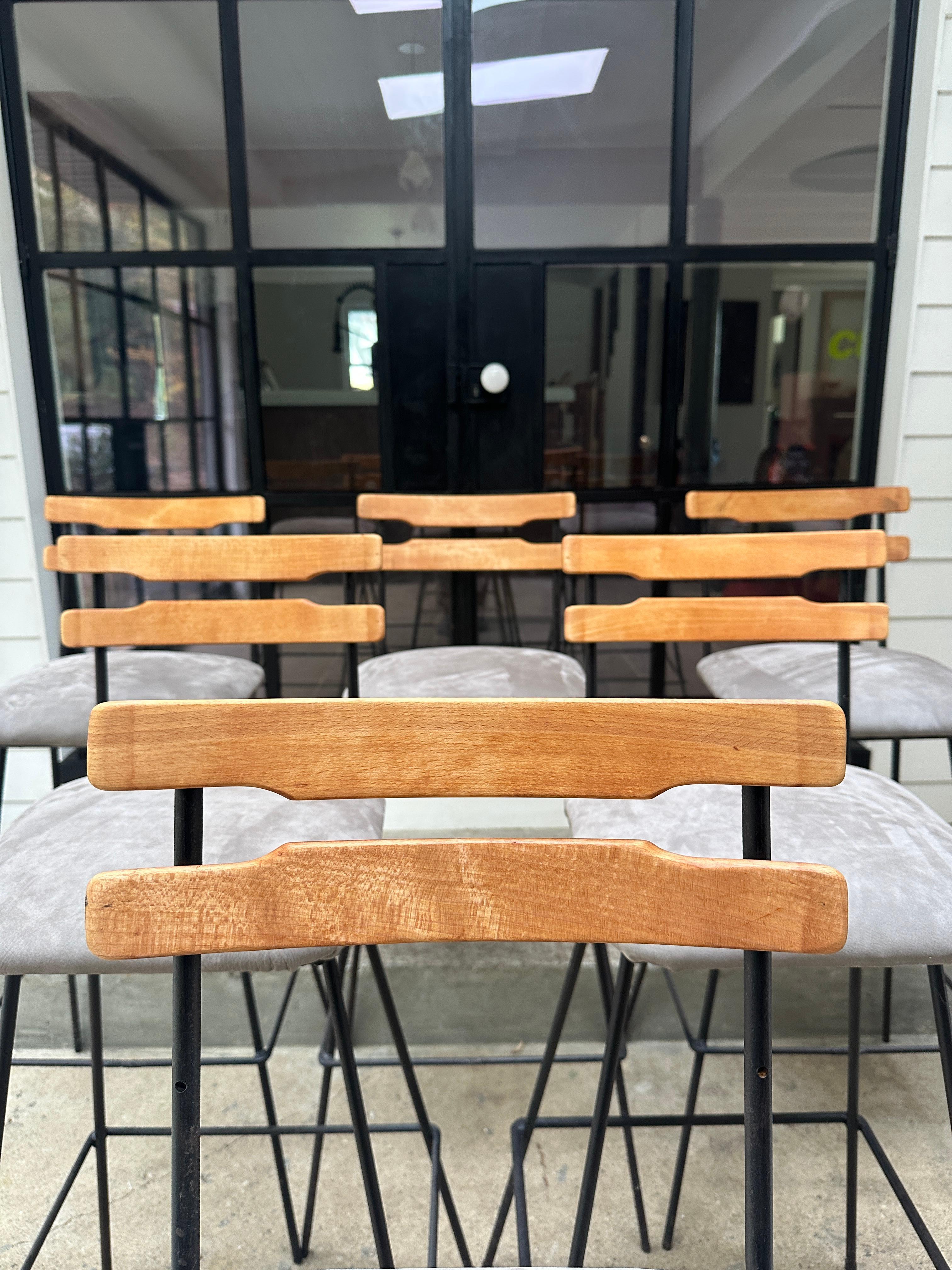 Tabourets de bar en acier faits à la main par un artiste vintage - ensemble de 6 en vente 1