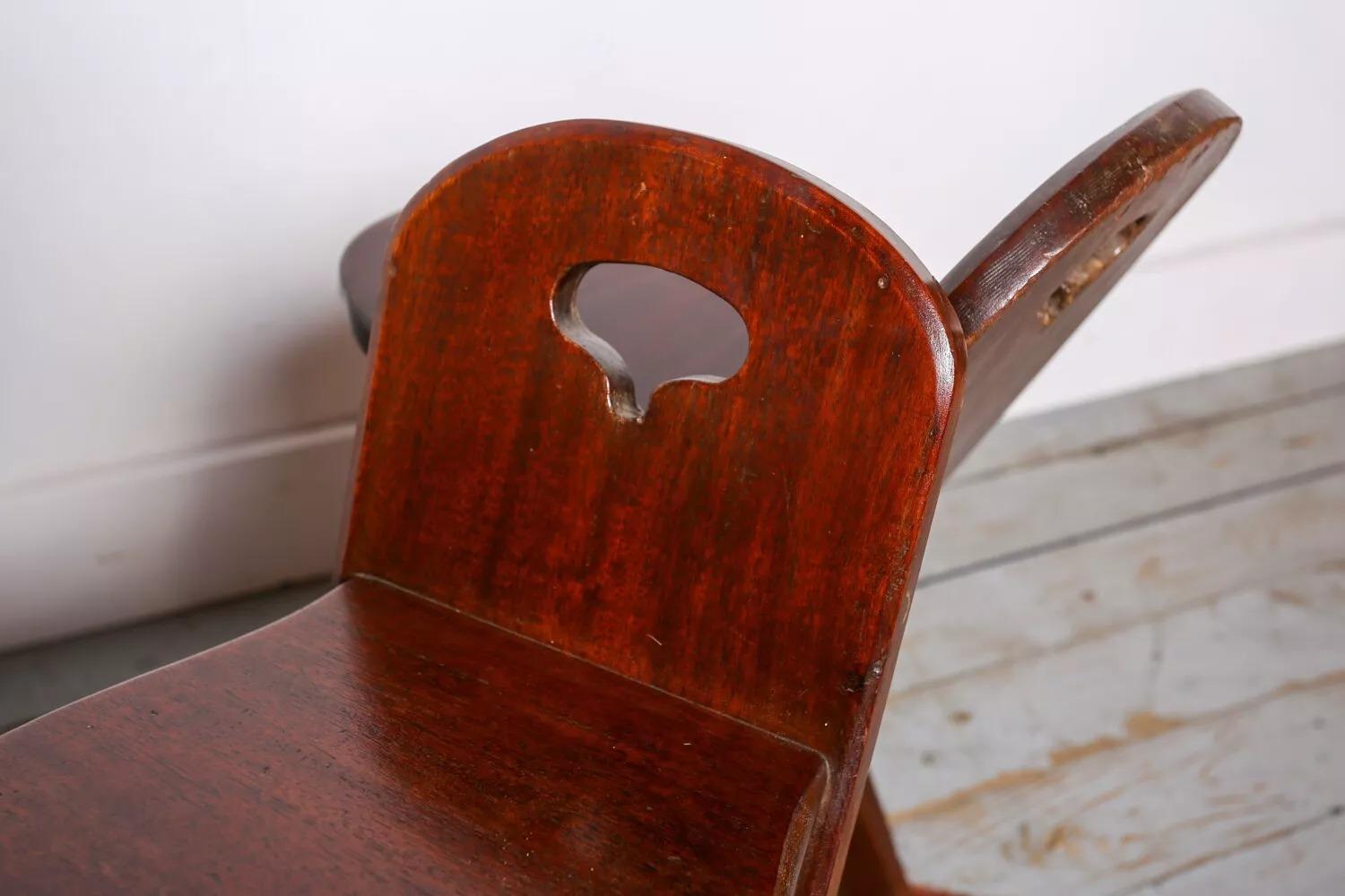 Vintage Artists Chair

These Arts and Crafts style solid wood plank side chairs from the early 20th century have sturdy and solid hand-made primitive seats with a pierced solid seat back. They are perfect as artist chairs.

** Two available, price