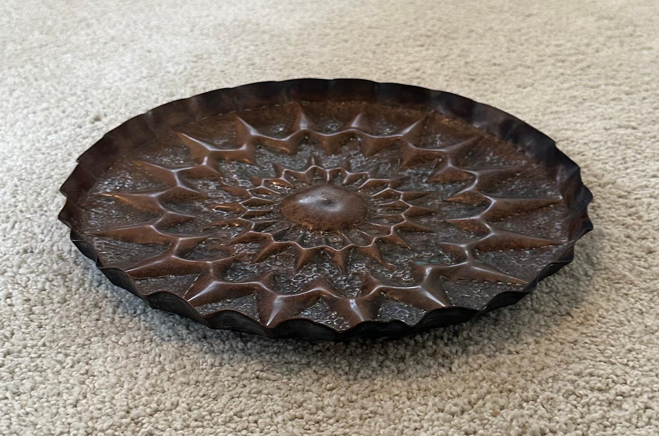 Hand-Crafted Vintage Arts & Crafts Hand Hammered Copper Tray  For Sale