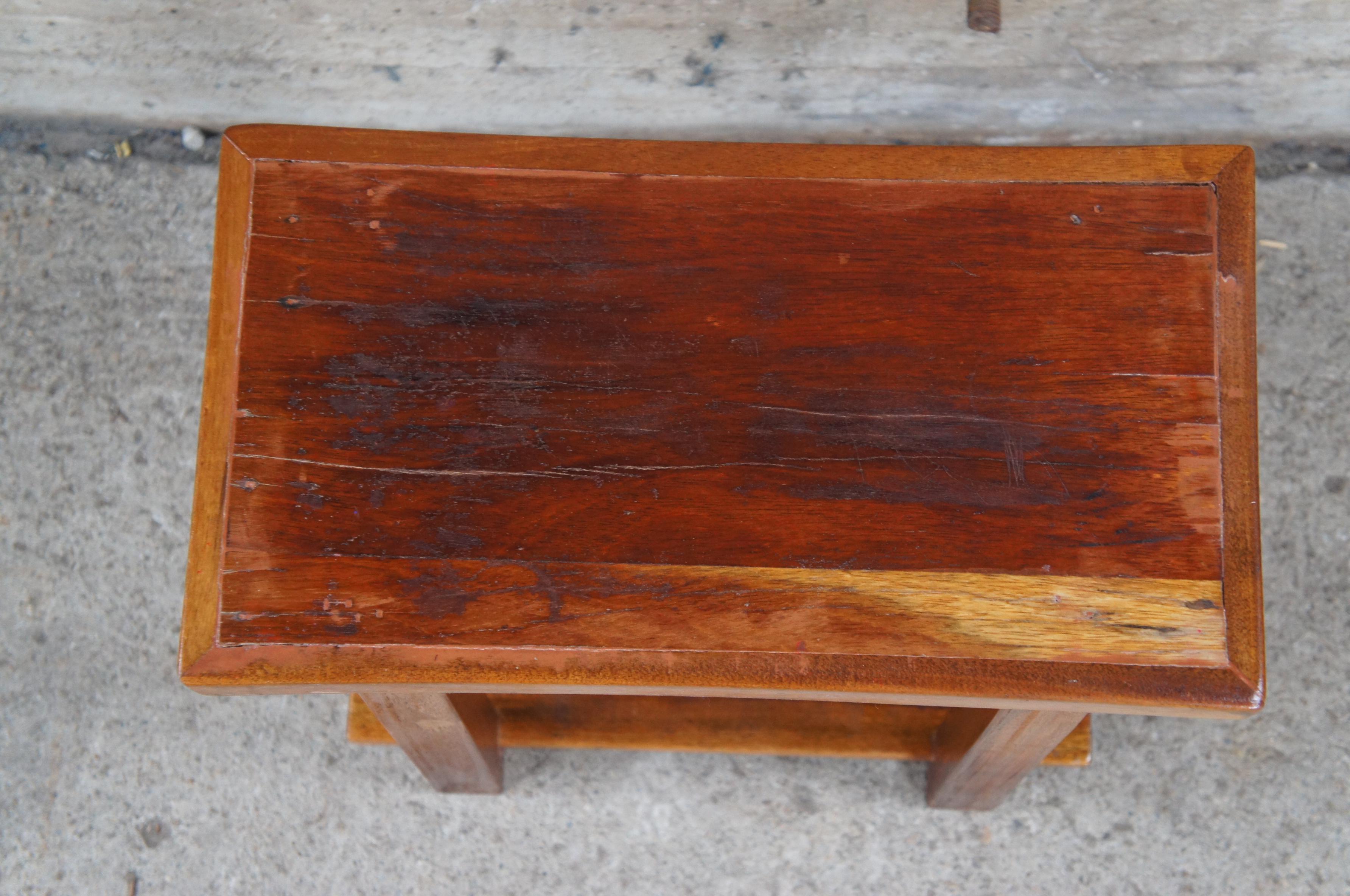 Vintage Arts & Crafts Mahogany Two Tier Rectangular End Side Accent Table In Good Condition In Dayton, OH
