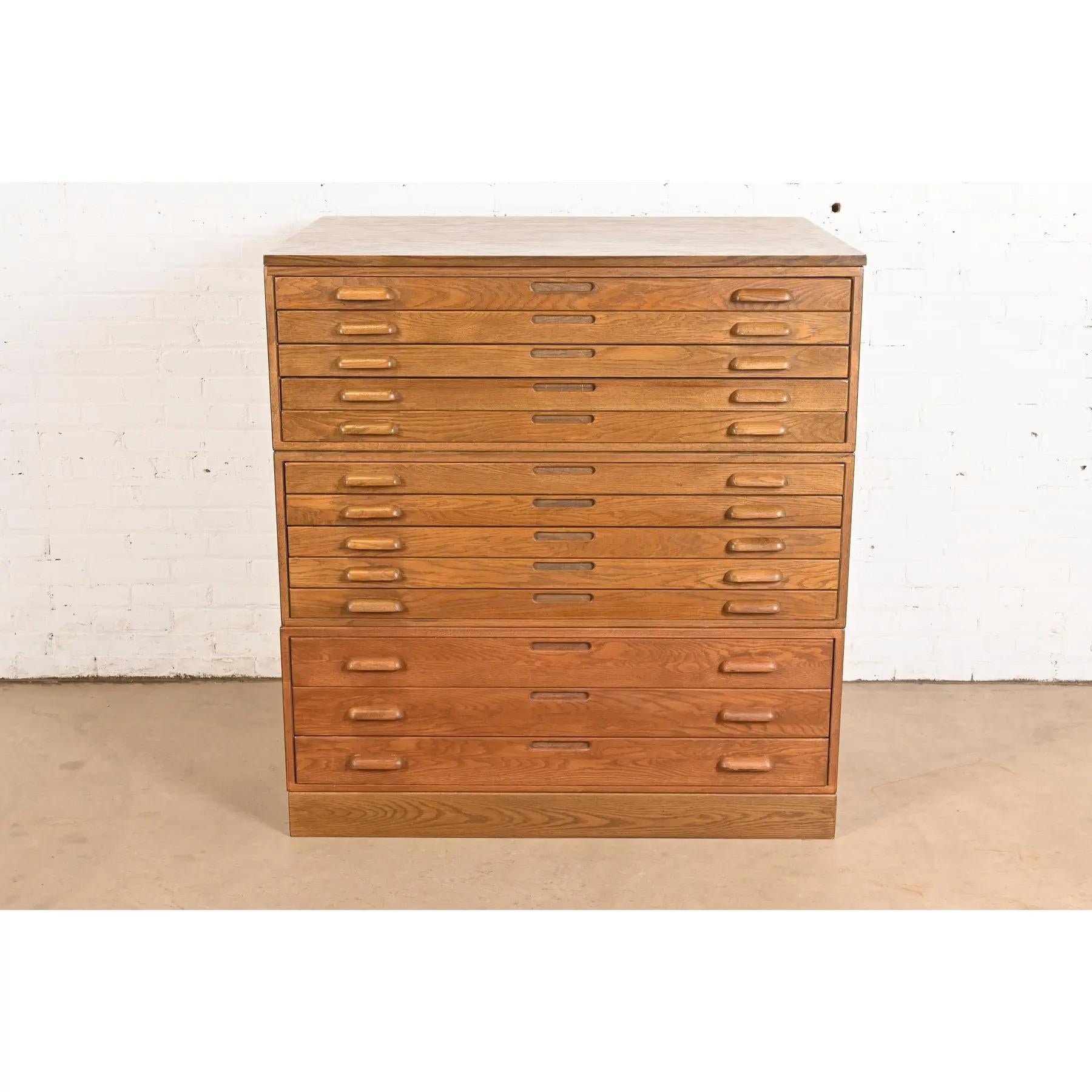 Vintage Arts & Crafts Oak 13-Drawer Architect's Blueprint Flat File Cabinet (Arts and Crafts) im Angebot