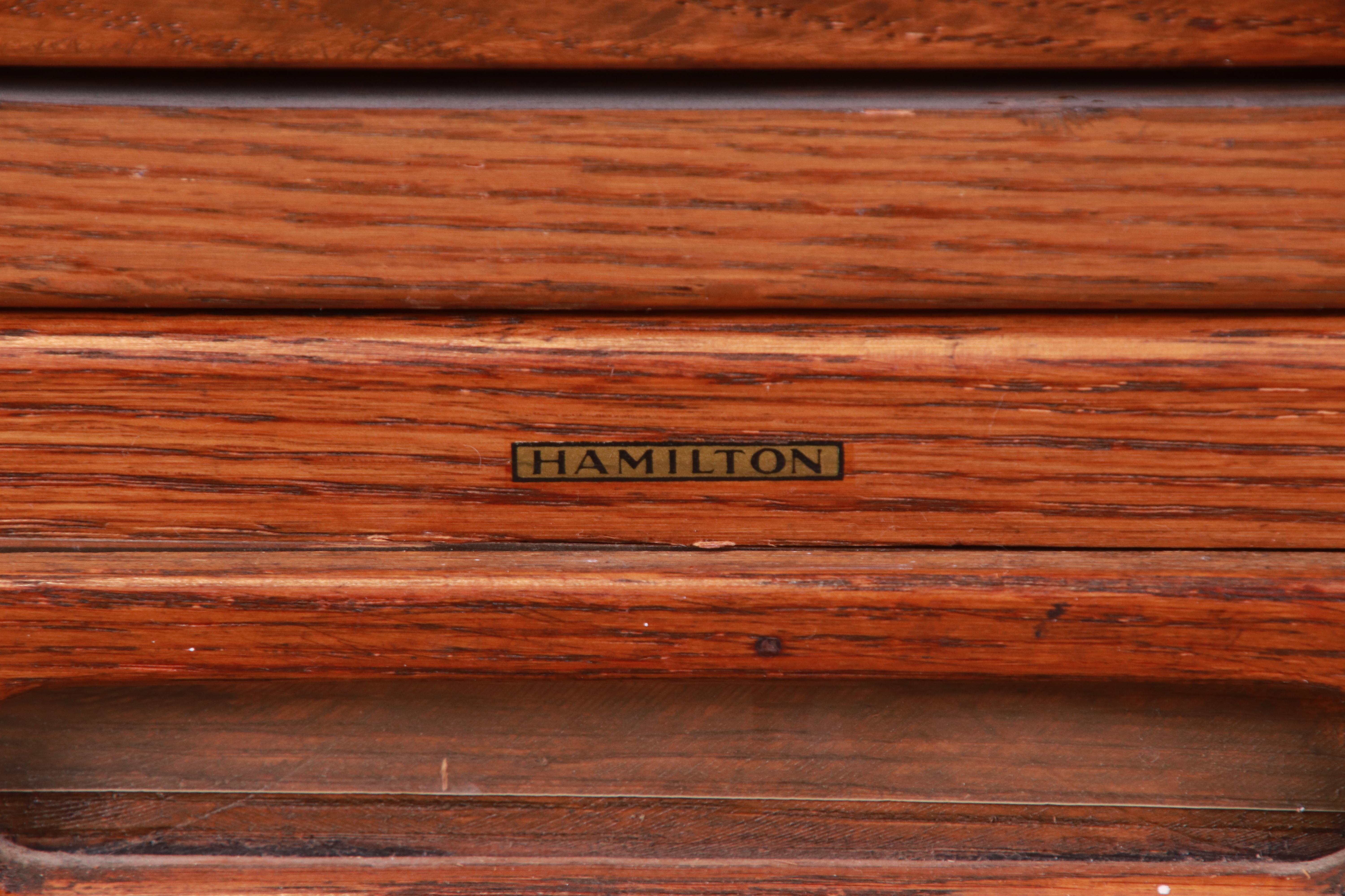 Vieille armoire à dossier plat en chêne Arts & Crafts d'architecte avec blueprint de Hamilton 9