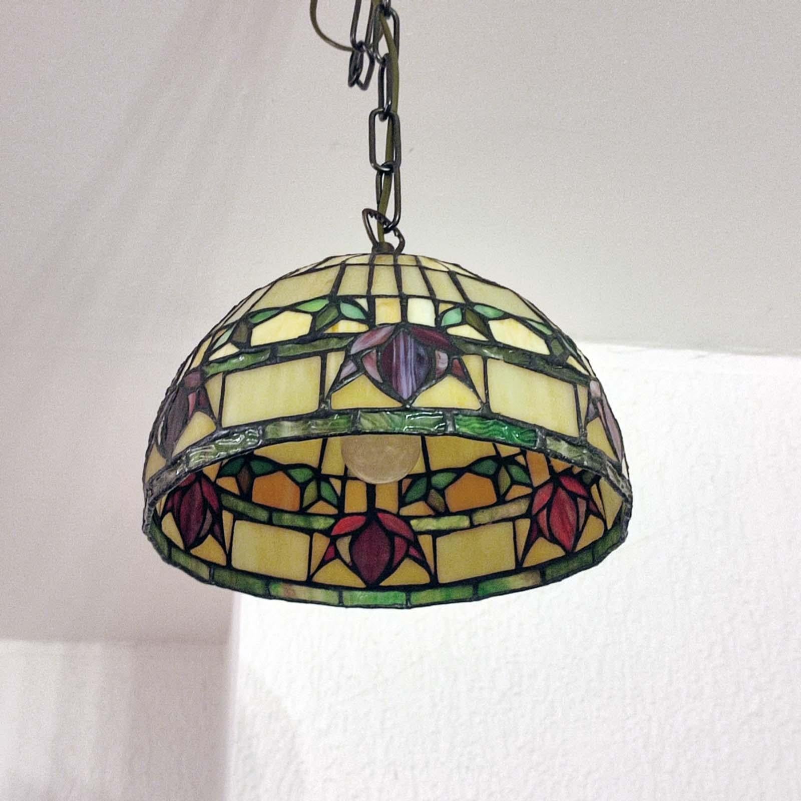 Vintage Arts & Crafts Pendant Light, Tiffany Style Fixture In Good Condition In Bochum, NRW
