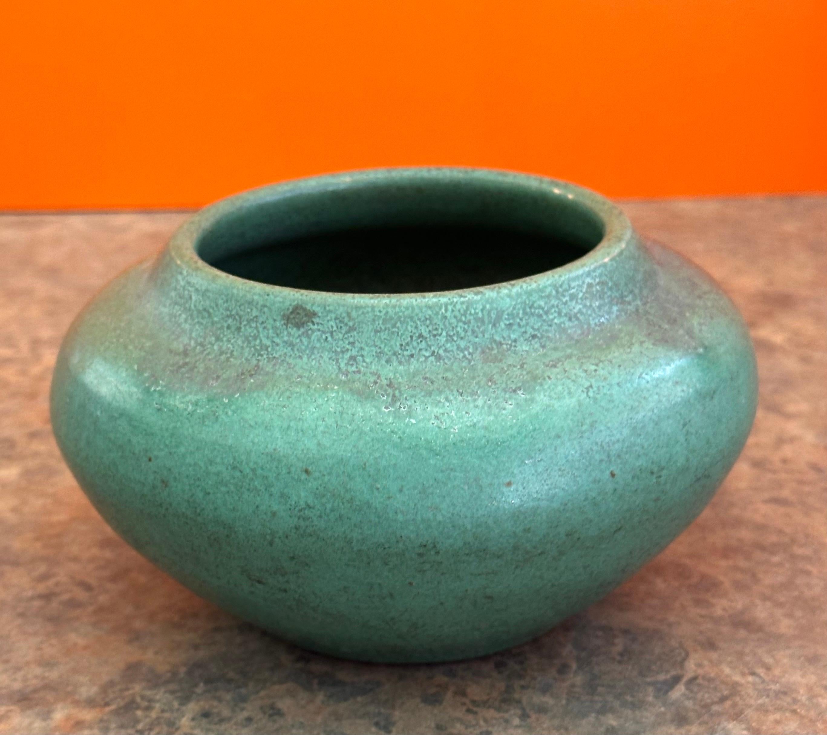 Vintage Arts & Crafts Studio Pottery Vase In Good Condition For Sale In San Diego, CA