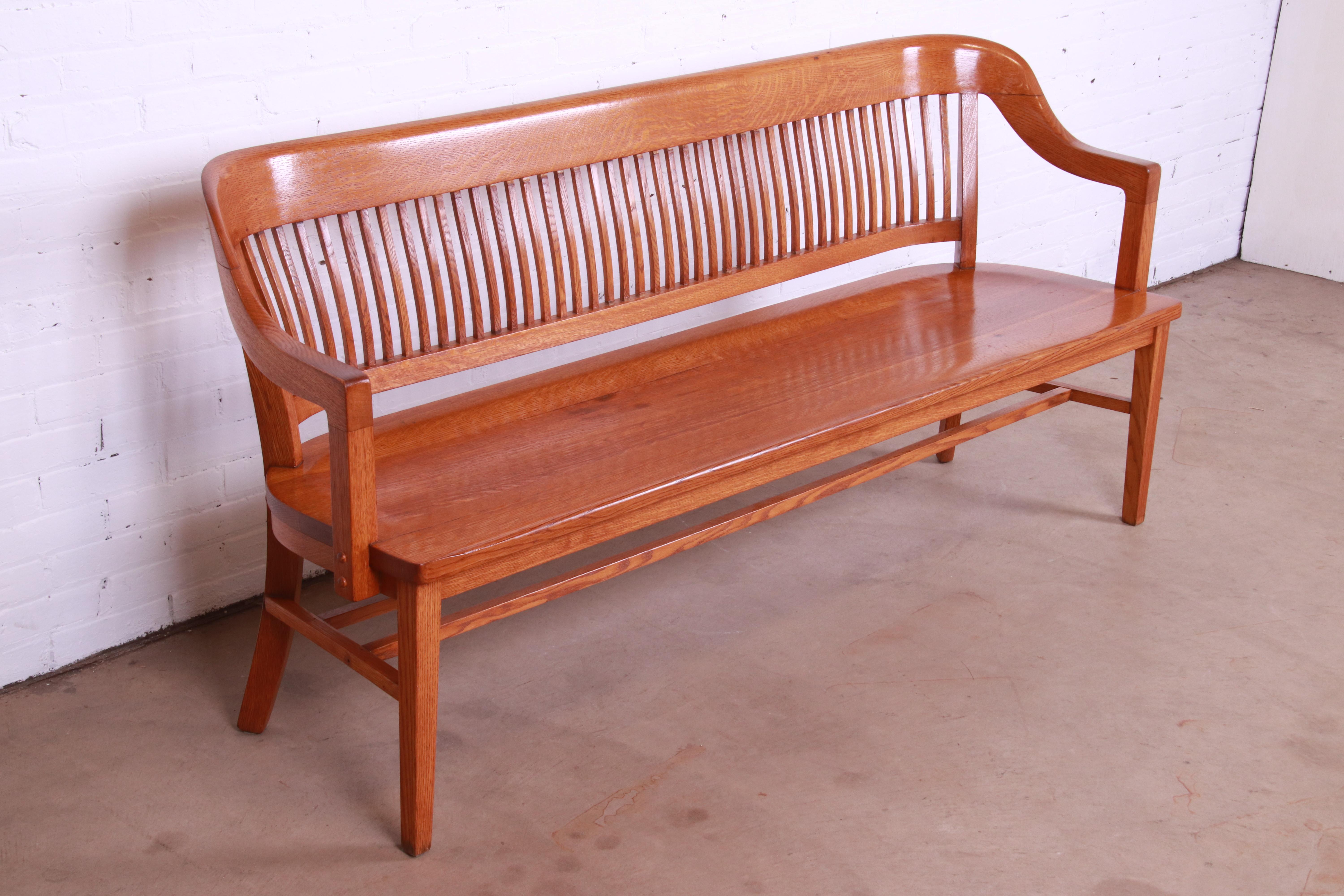 Vintage Arts & Crafts Style Solid Oak Lawyer's Bench In Good Condition In South Bend, IN
