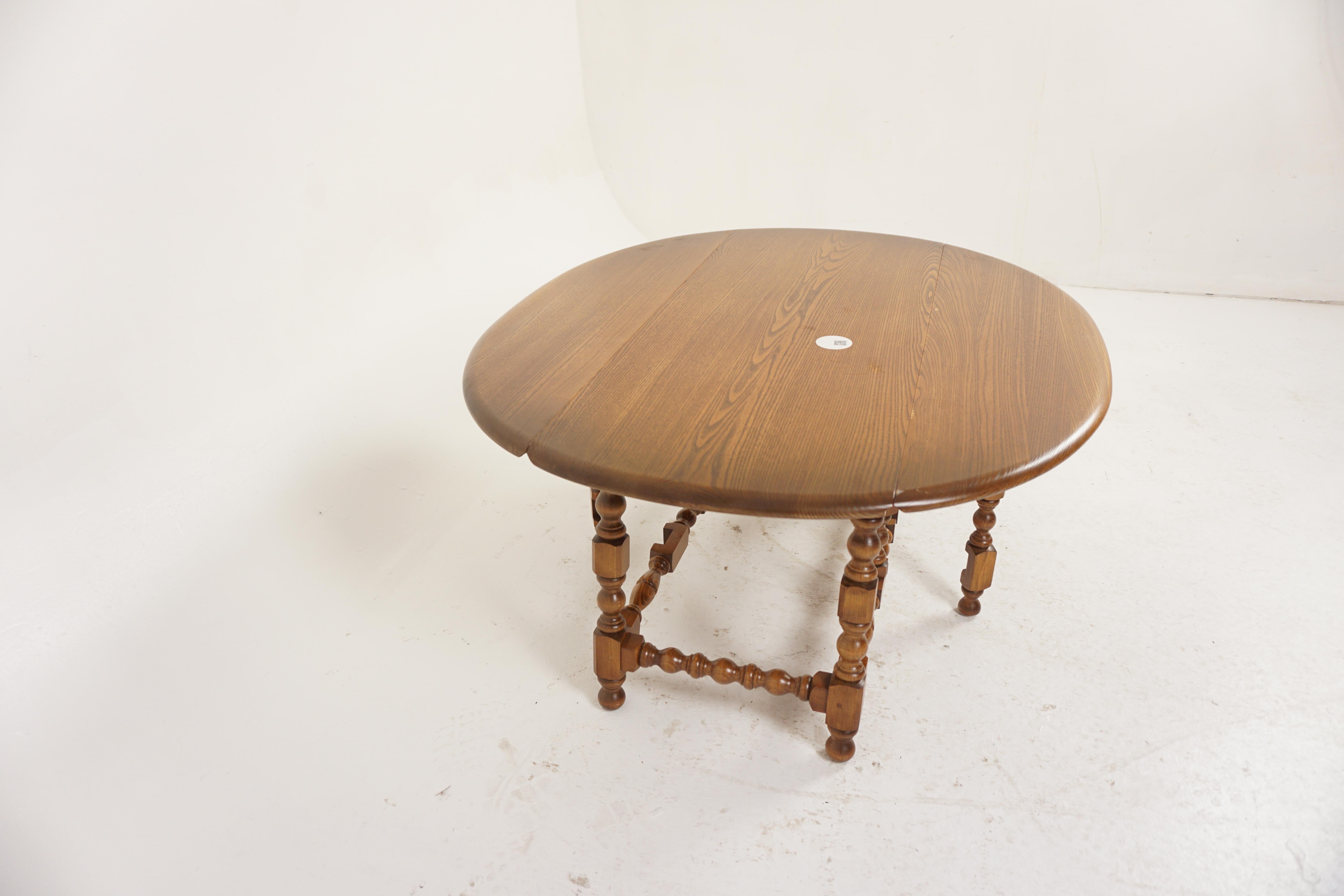 Vintage Ash Coffee Table, Drop Leaf, Gateleg, Scotland 1930, H1106 In Good Condition For Sale In Vancouver, BC