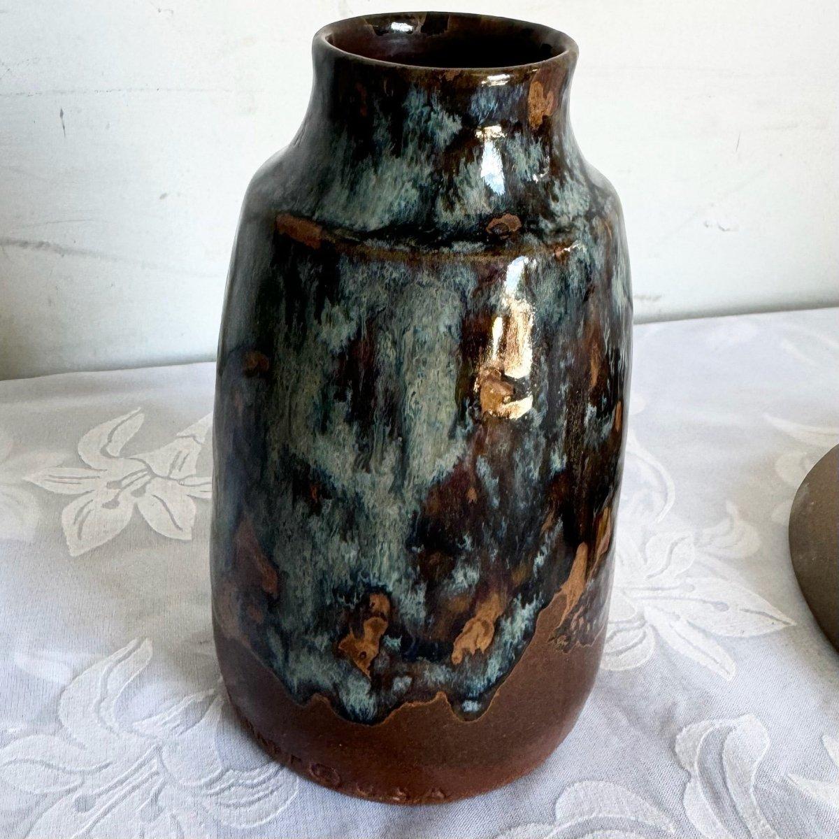 Vintage Ash Tray and Vase by Pottery Craft - 2 Pieces In Good Condition For Sale In Delray Beach, FL