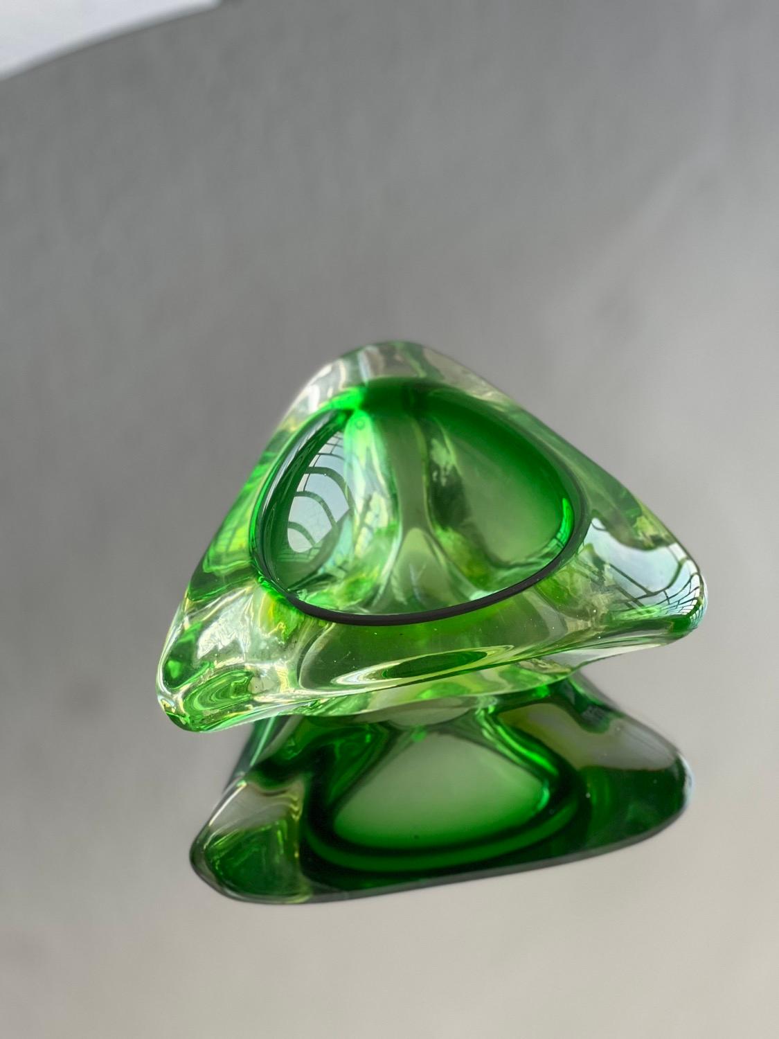 Vintage Ashtray in Green Sommerso Murano Glass, Coffee Table Accent, Collectible For Sale 6