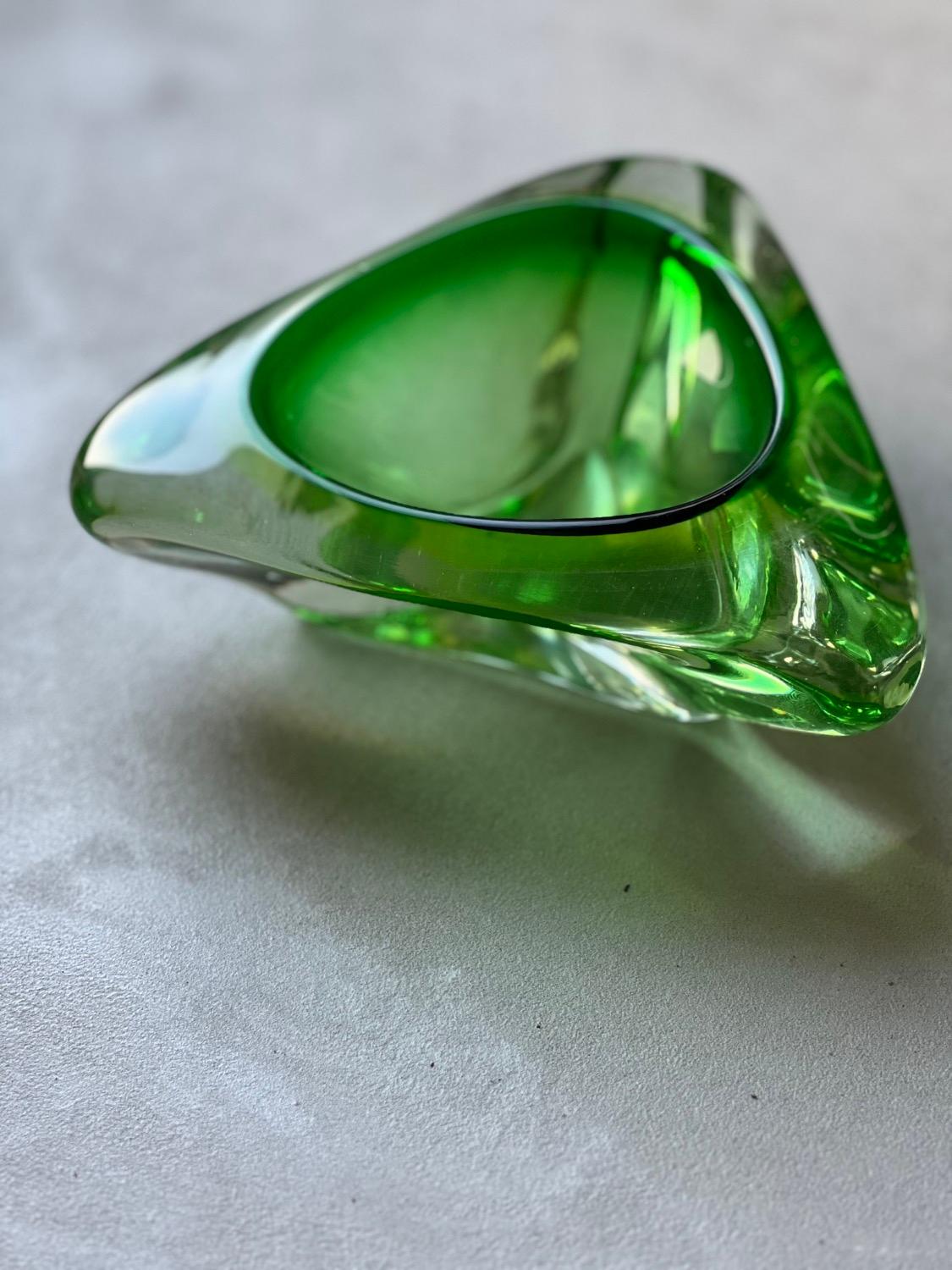 Vintage Ashtray in Green Sommerso Murano Glass, Coffee Table Accent, Collectible For Sale 8