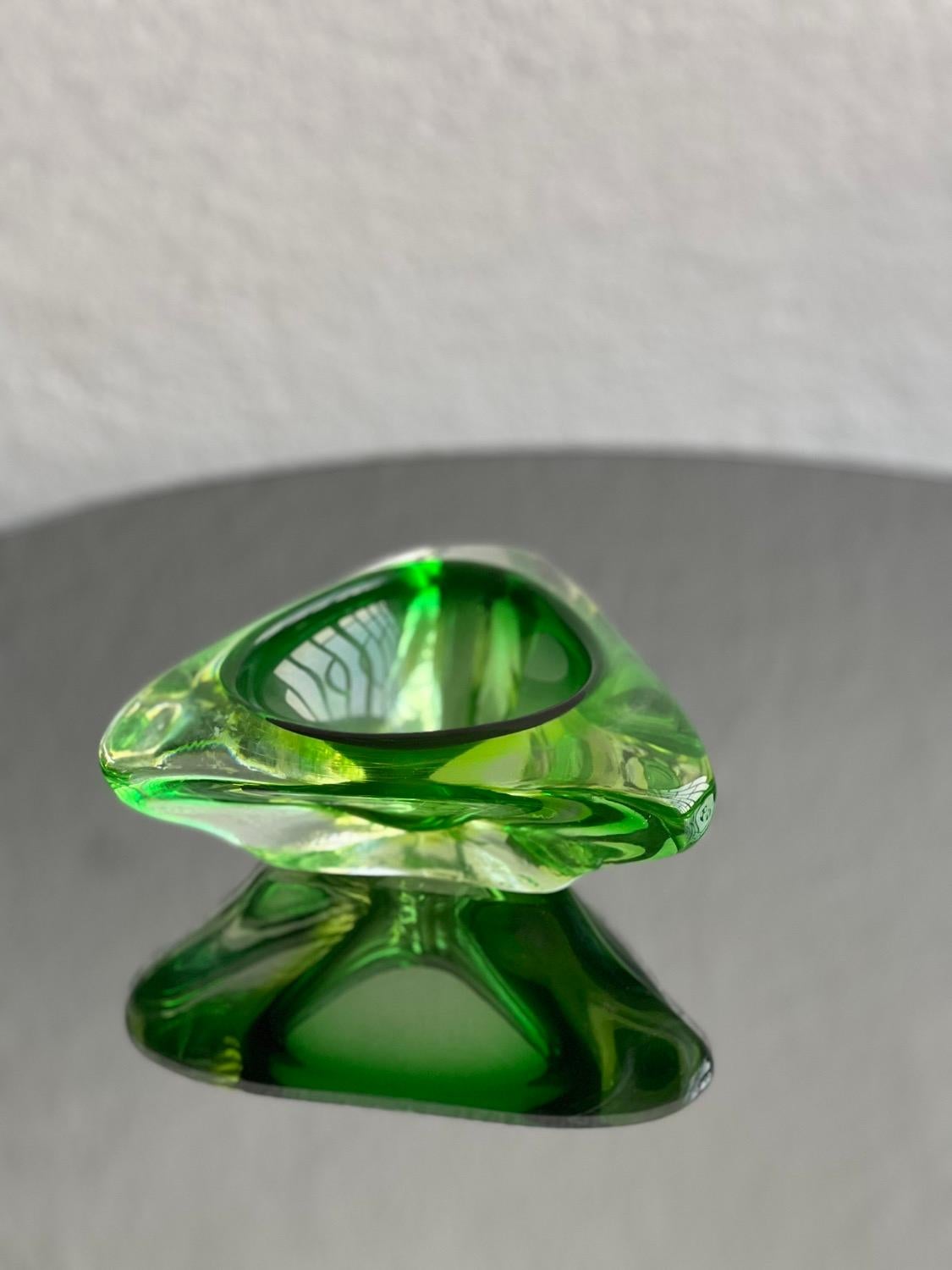 Vintage Ashtray in Green Sommerso Murano Glass, Coffee Table Accent, Collectible For Sale 2