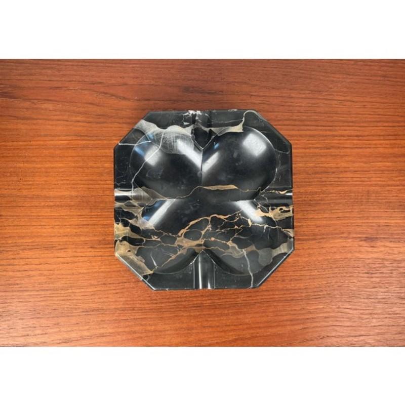 Cenicero vintage de mármol Alemán en venta