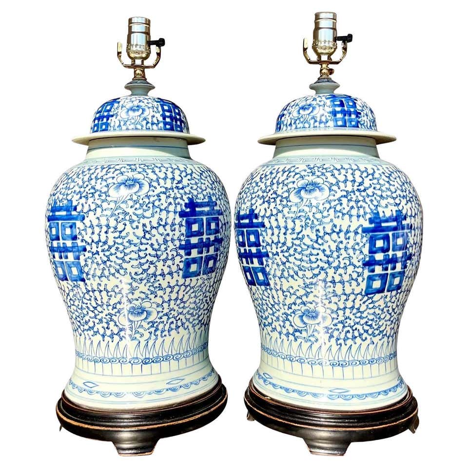 Pair of Chapman White and Blue Ceramic Ginger Jar Table Lamps at 1stDibs