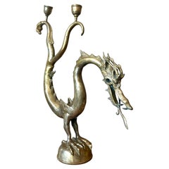 Candelabro asiatico d
ottone vintage a forma di drago