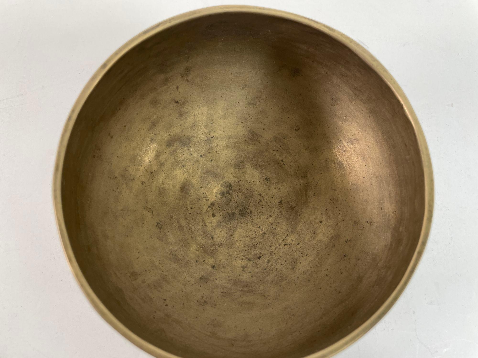 Hand-Crafted Vintage Asian Bronze Singing Hammered Footed Bowl 1950s For Sale