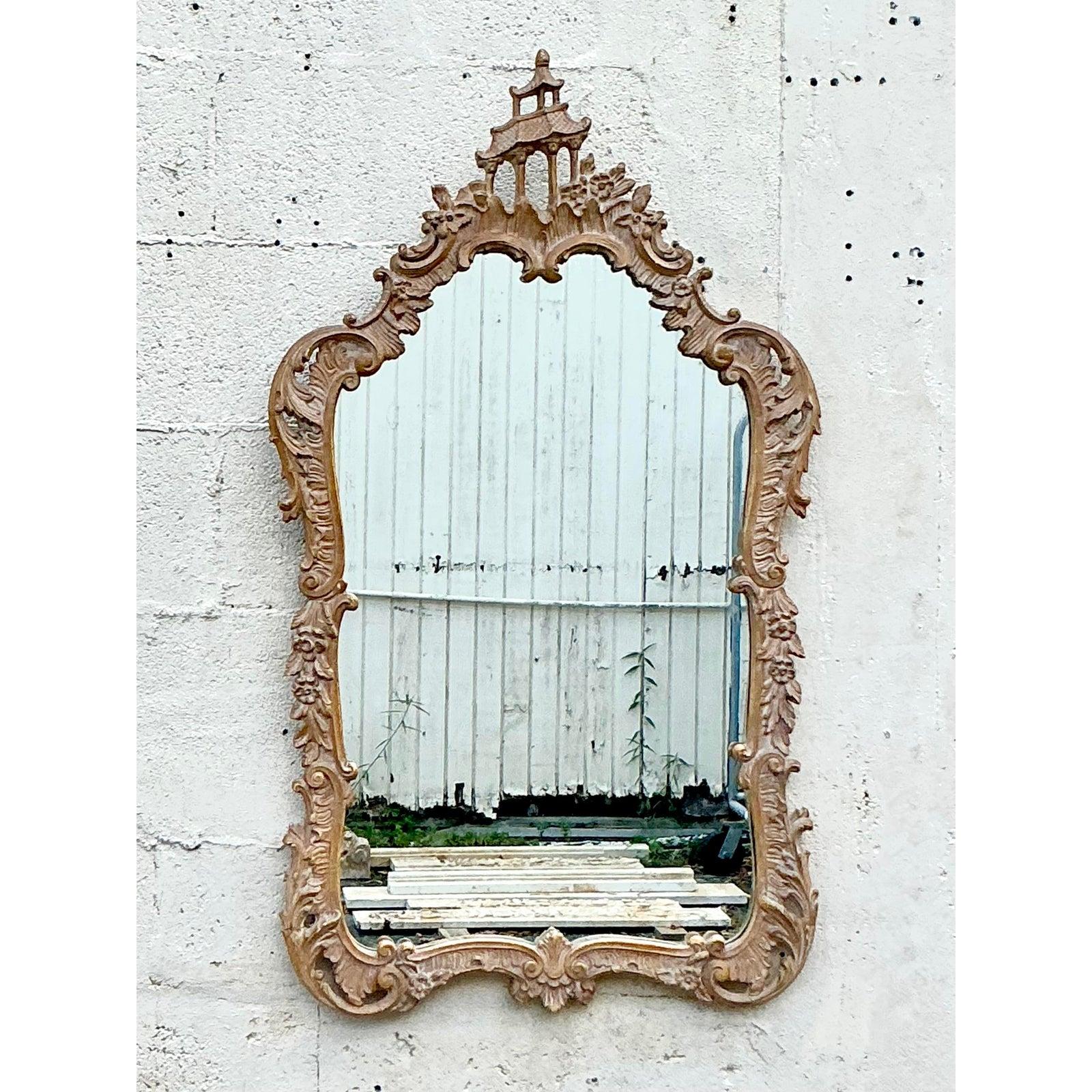 Miroir pagode asiatique sculpté vintage Bon état - En vente à West Palm Beach, FL