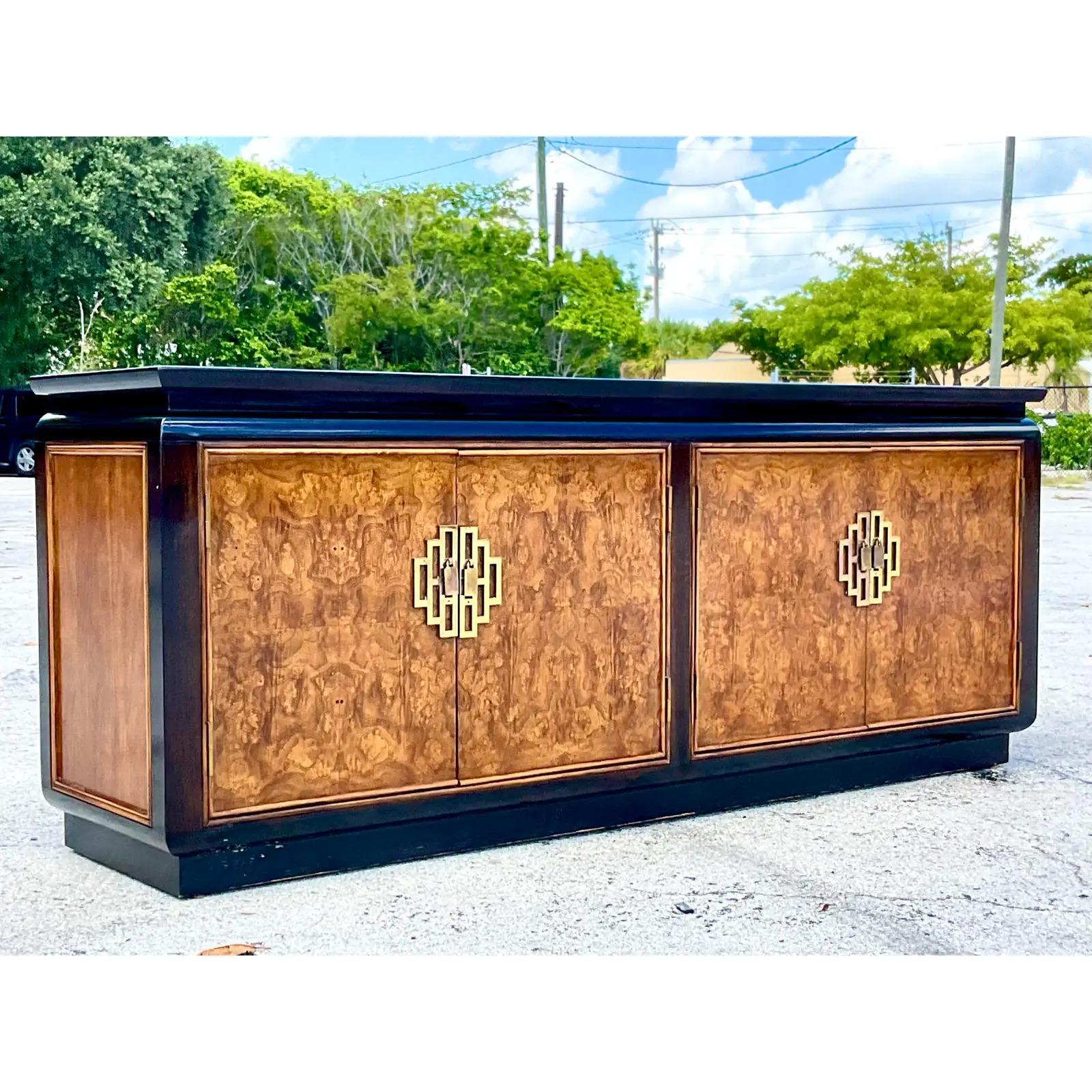 Vintage Asian Century Furniture Ming Credenza 3