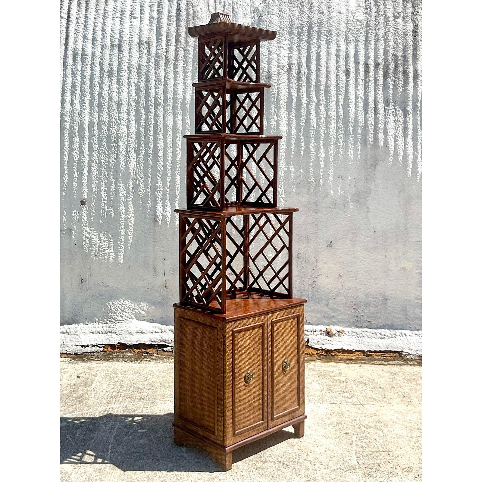 Vintage Asian Chinese Chippendale Pagoda Etagere In Good Condition In west palm beach, FL