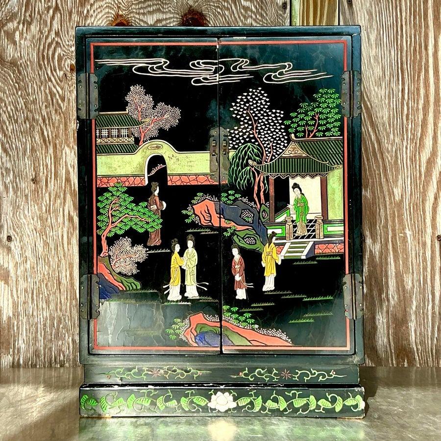 Asiatischer Chinoiserie-Schrank, Vintage (Chinesisch) im Angebot