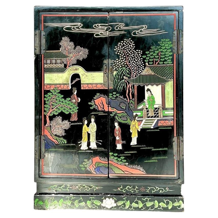 Asiatischer Chinoiserie-Schrank, Vintage im Angebot