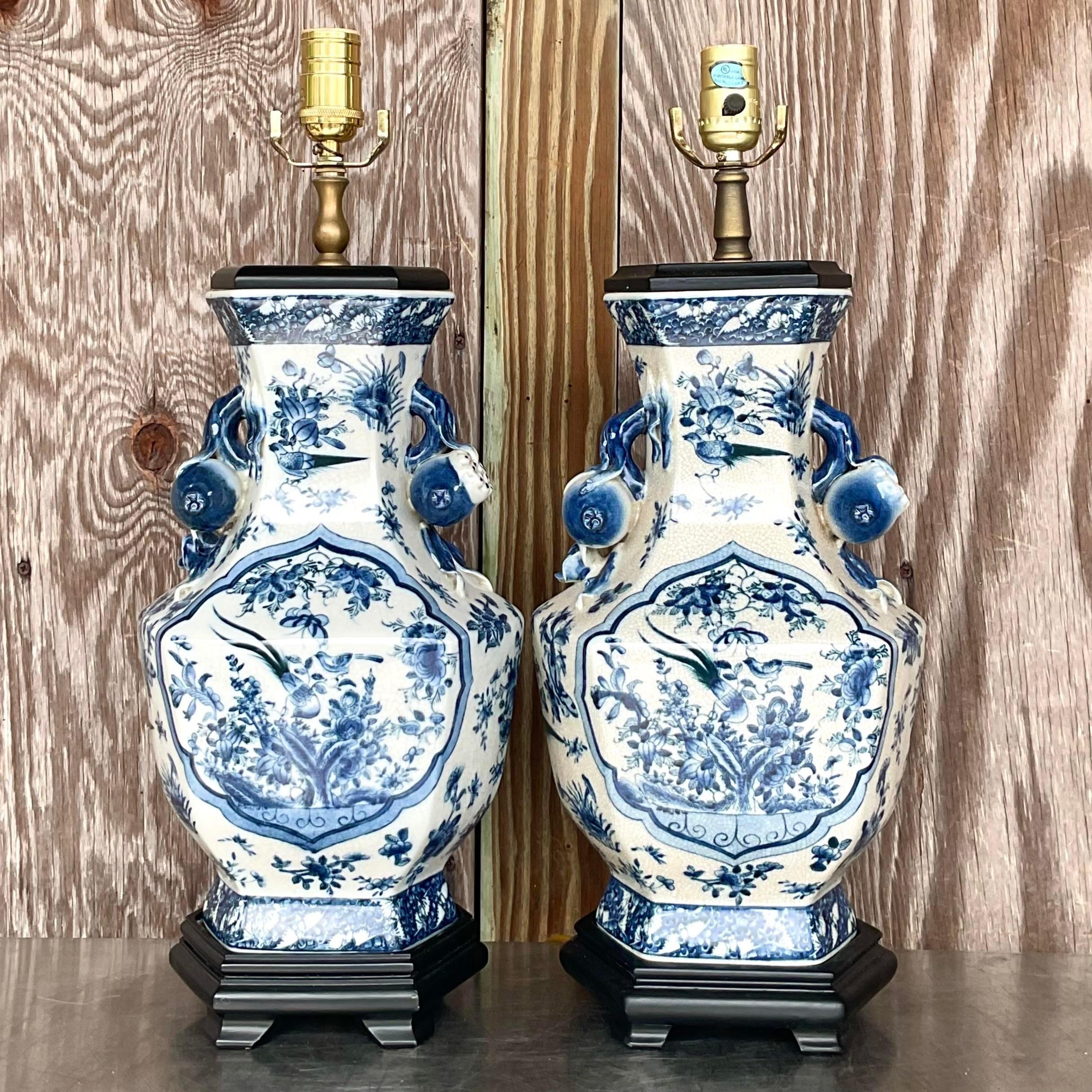 Céramique Paire de lampes vintage en céramique asiatique de style chinoiserie en vente