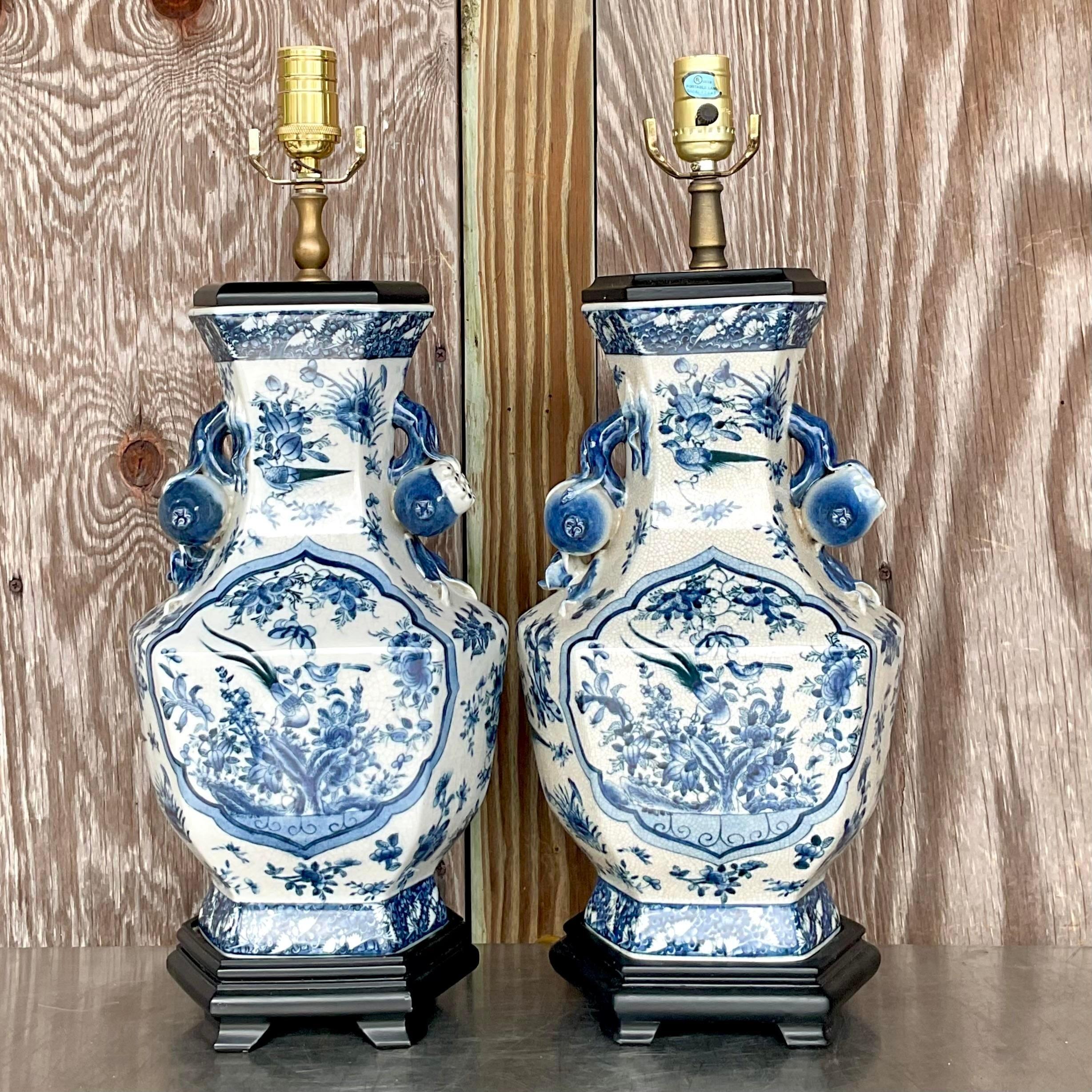 Asiatische Chinoiserie-Keramiklampen im Vintage-Stil – ein Paar im Angebot 3
