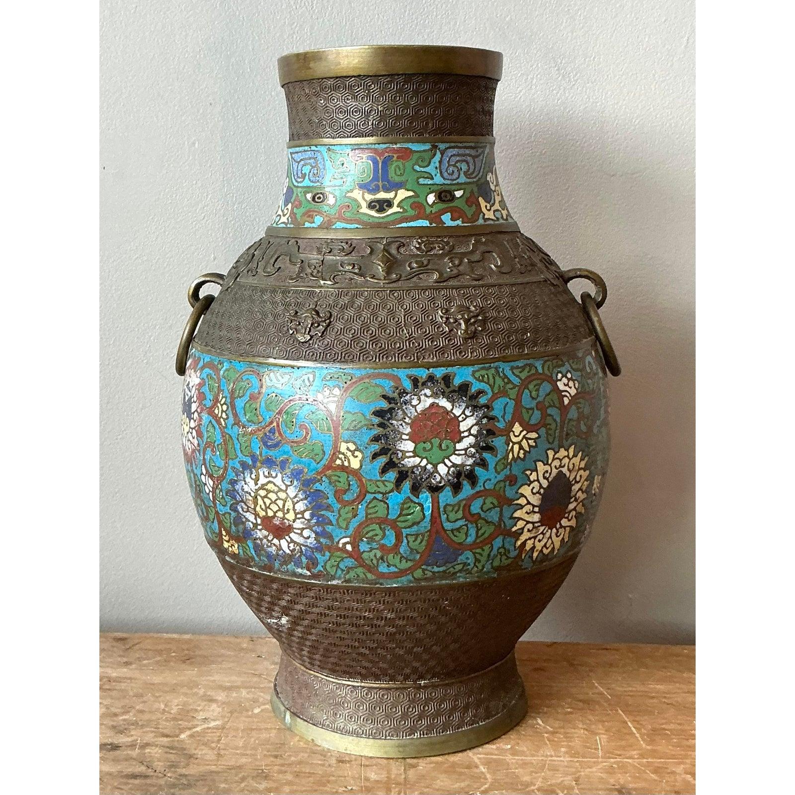 XX secolo Vaso cloisonné asiatico d'epoca in vendita