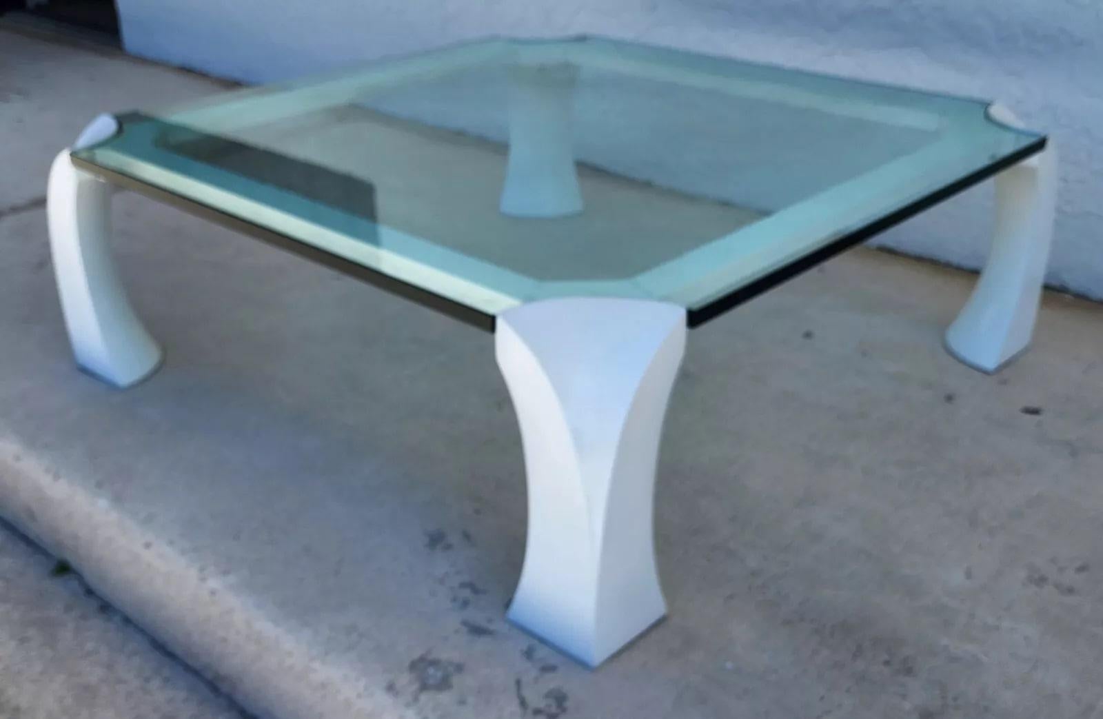 italien Table basse vintage asiatique Cocktail Tables en vente