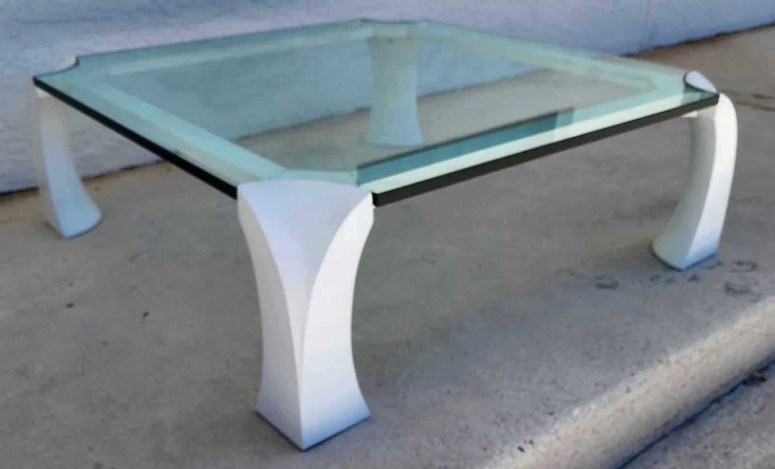 Table basse vintage asiatique Cocktail Tables en vente 1