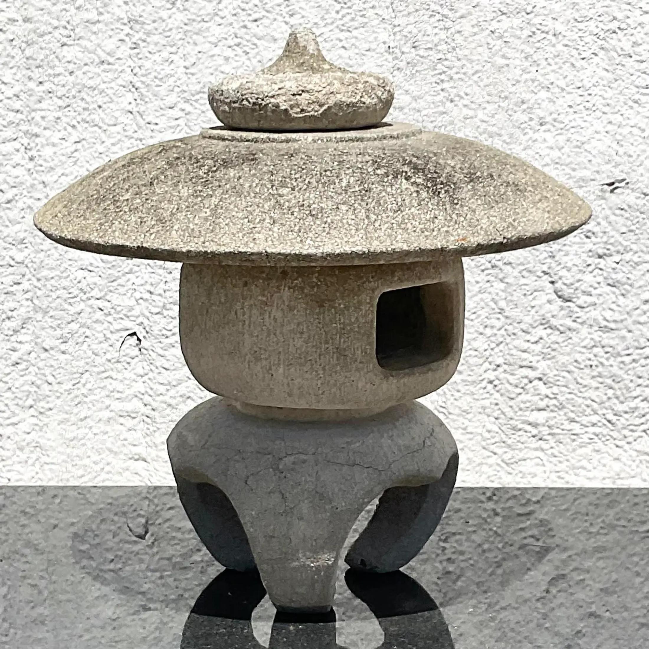 Béton Ornement de jardin pagode asiatique vintage en béton en vente