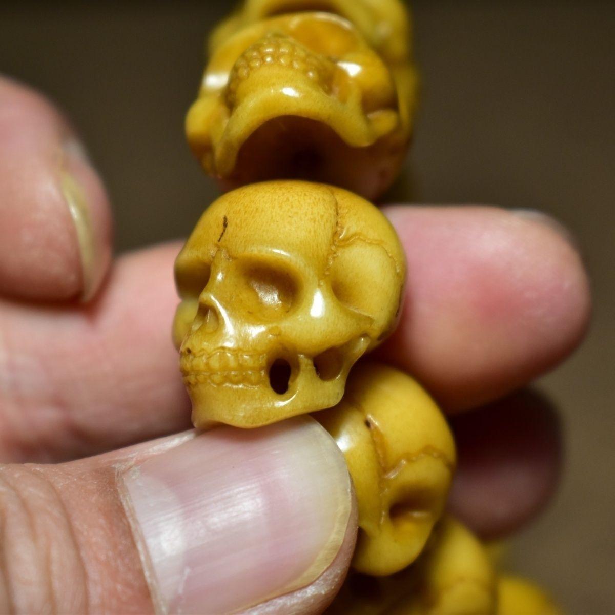 Vintage Asian Deer Horns Carving Human Skulls Beads Noble Bracelet For Sale 2